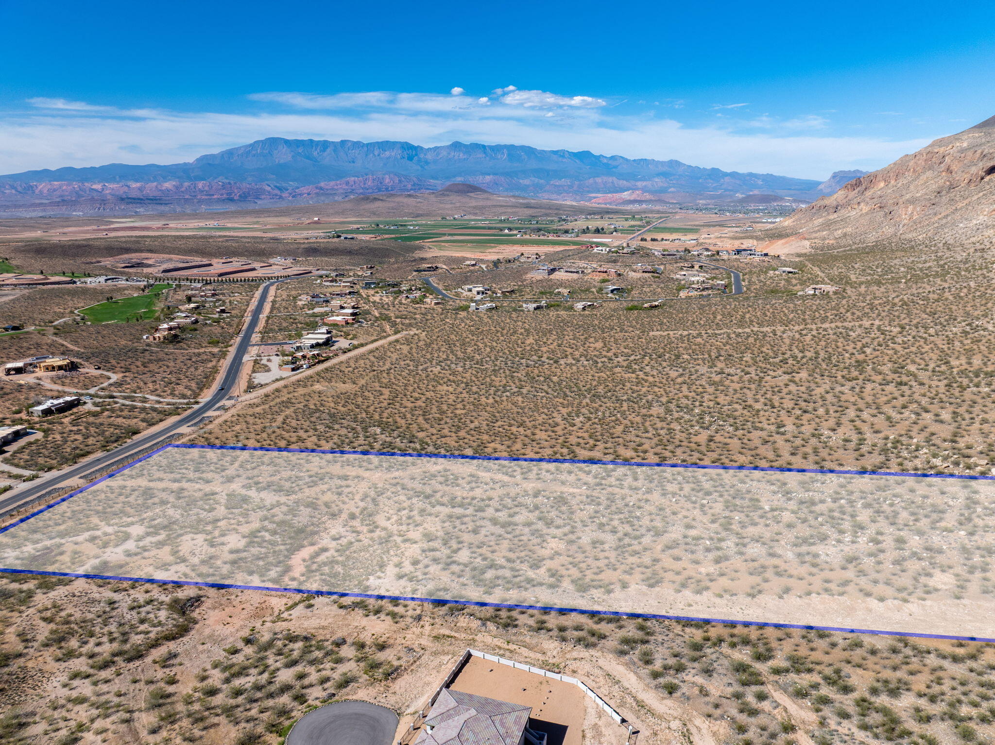 MOCCASIN FLATS - Land