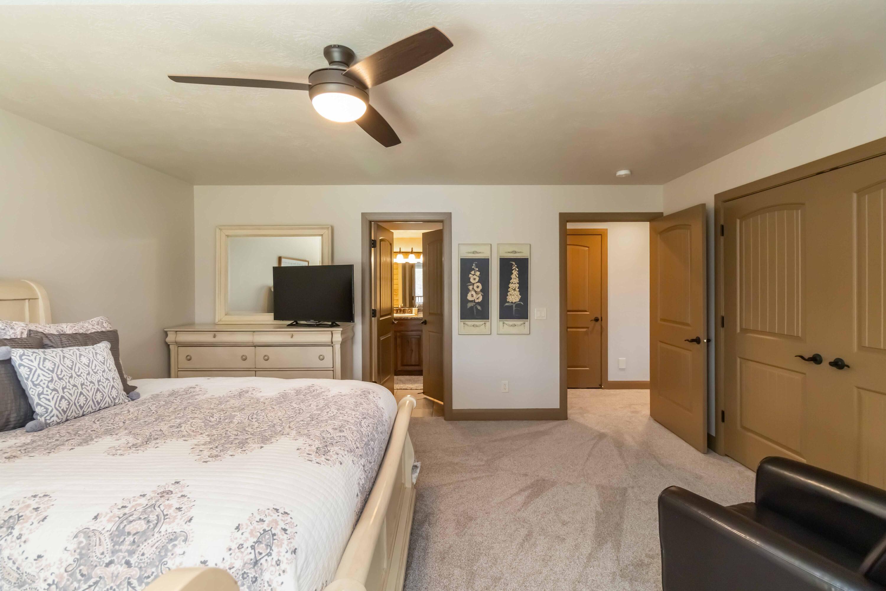 HIGHLANDS AT GREEN VALLEY - Residential