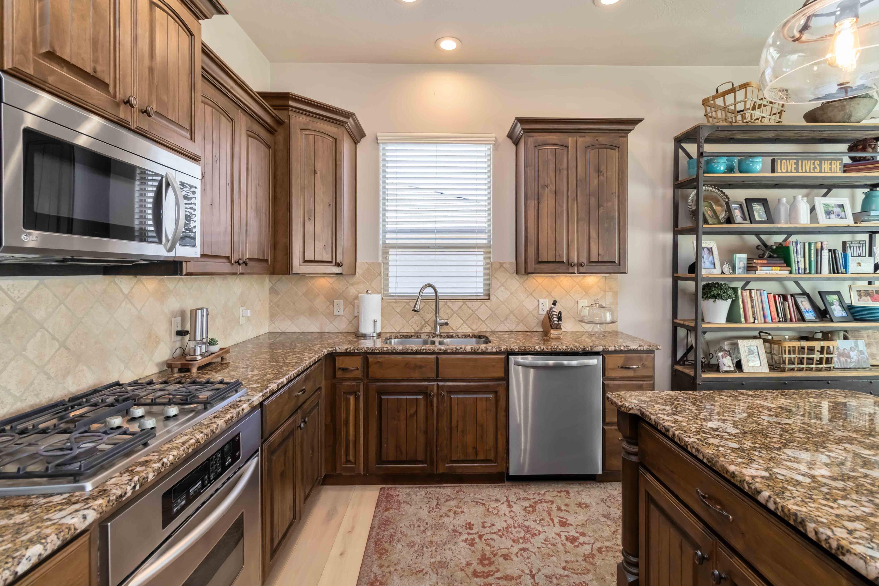 HIGHLANDS AT GREEN VALLEY - Residential