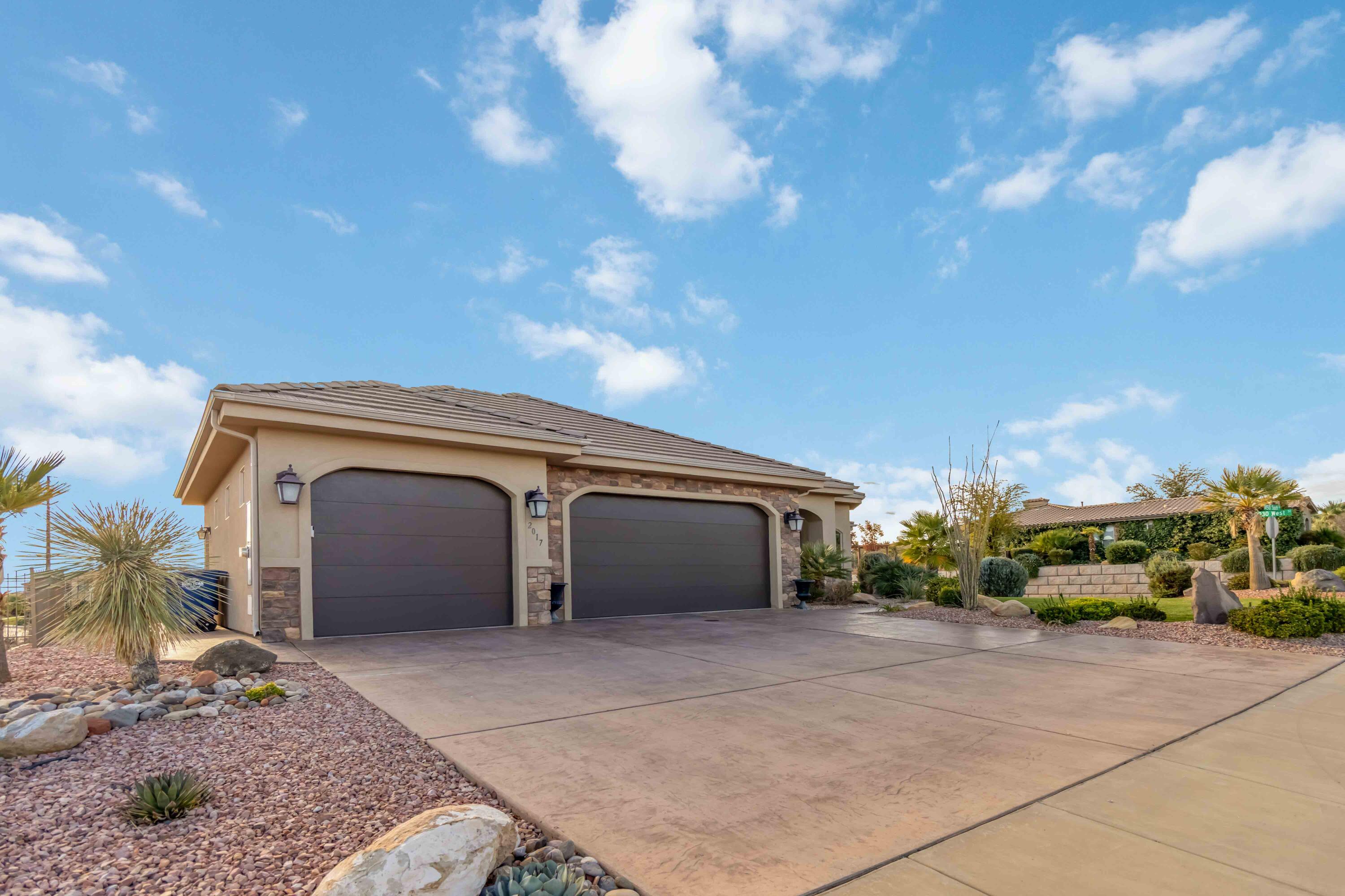 HIGHLANDS AT GREEN VALLEY - Residential