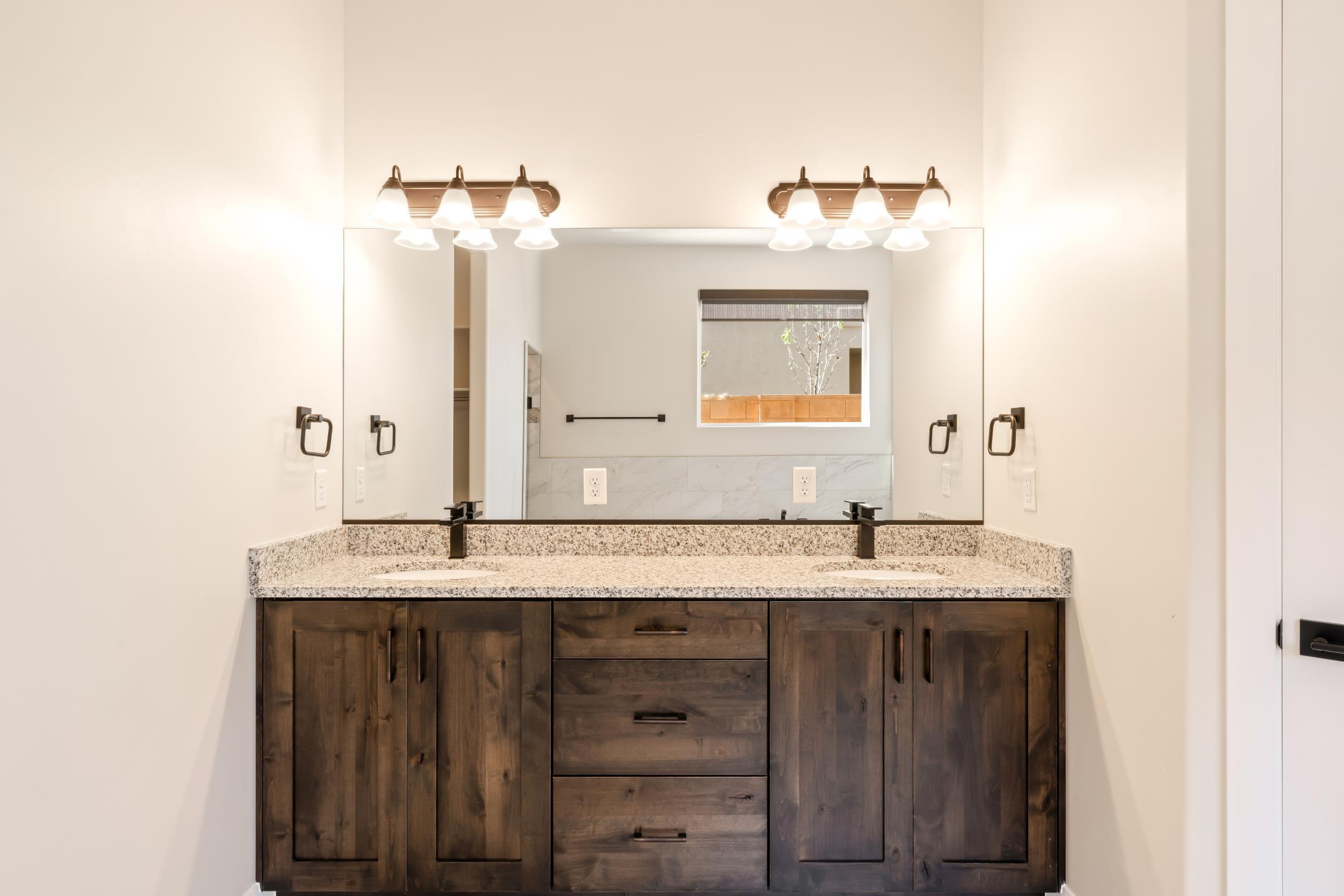 LEDGES OF SG WHITE ROCKS - Residential