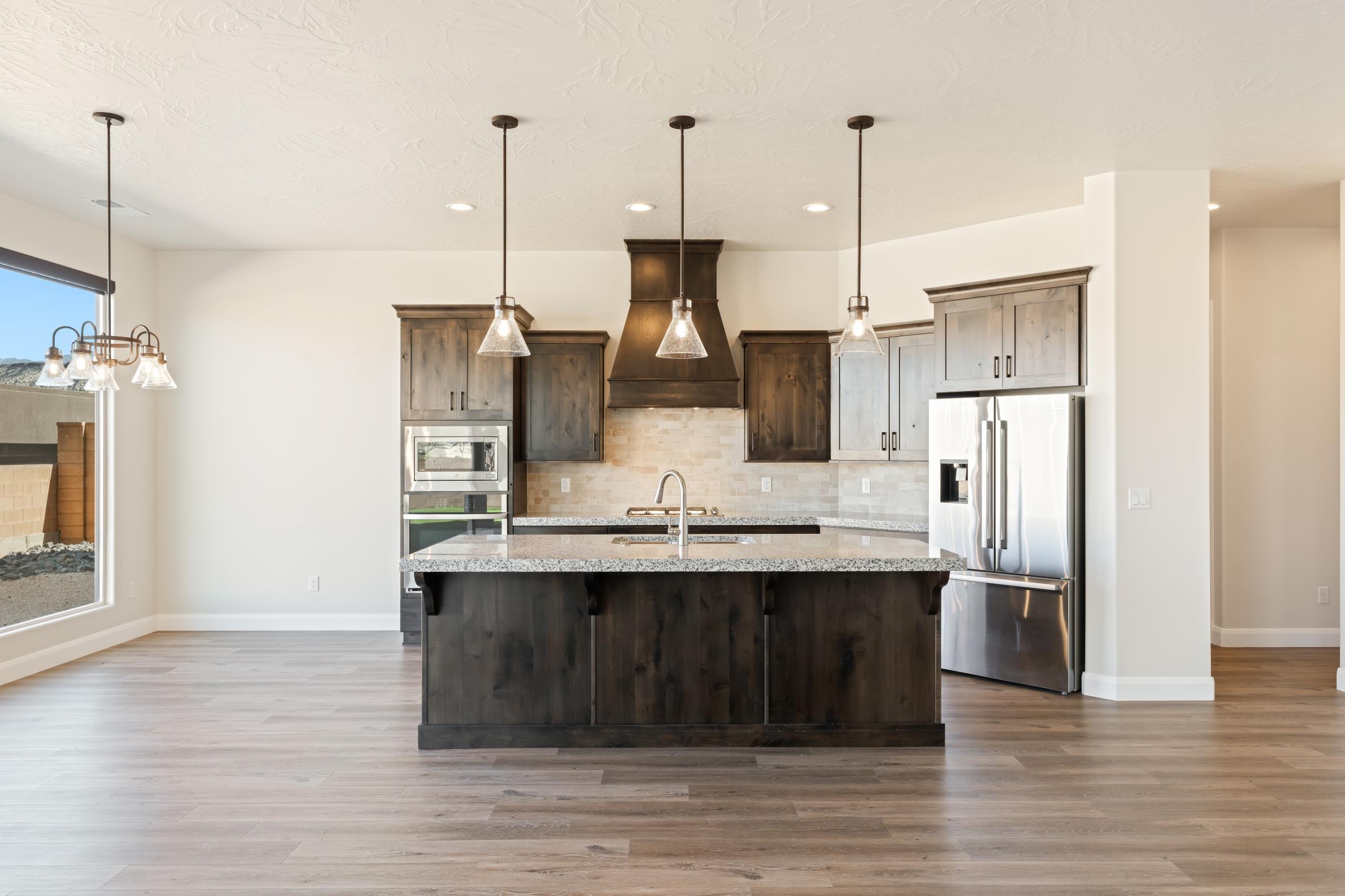 LEDGES OF SG WHITE ROCKS - Residential