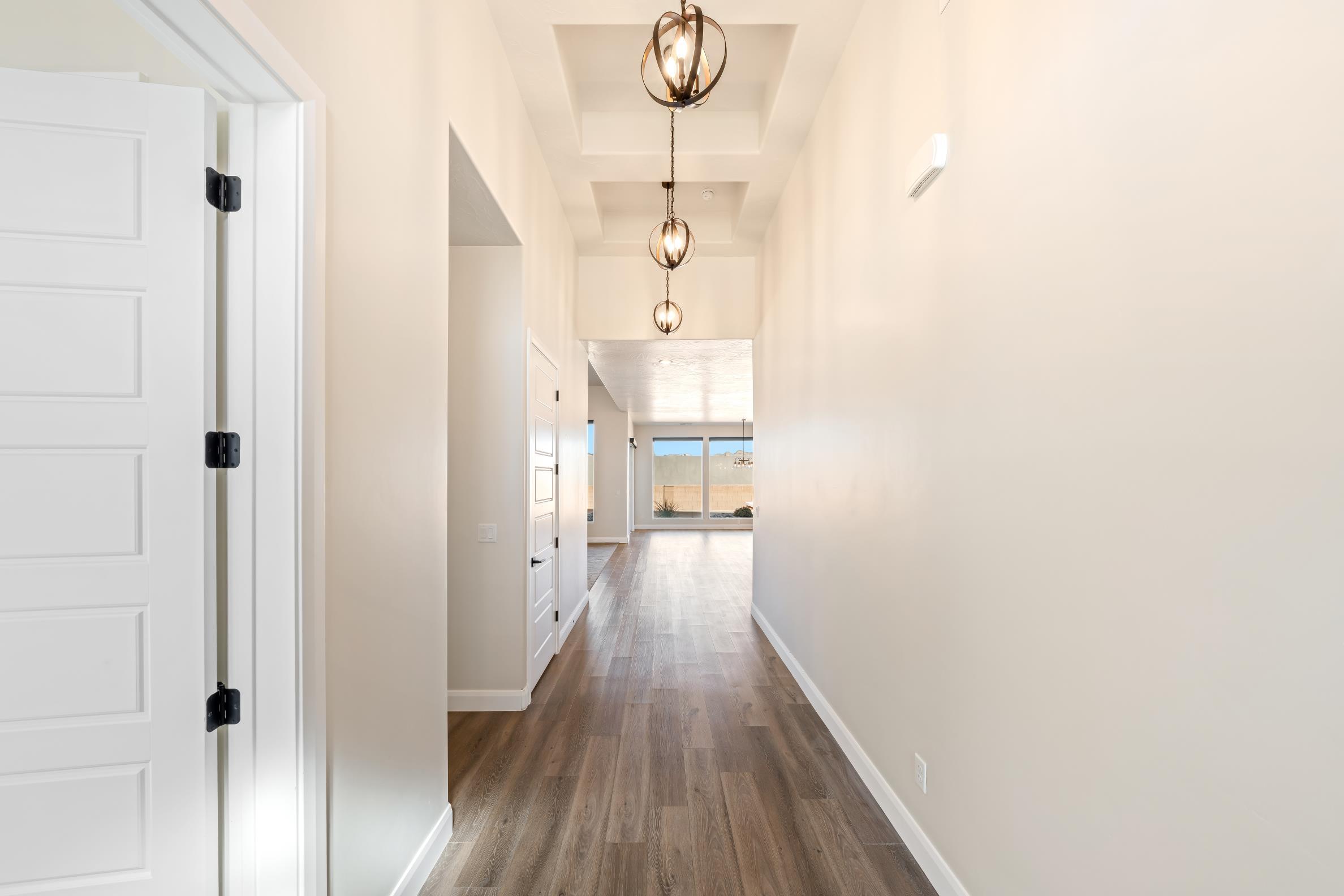 LEDGES OF SG WHITE ROCKS - Residential