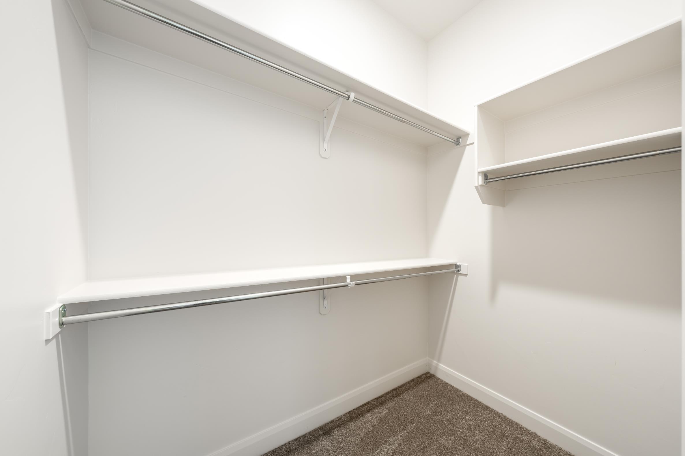 LEDGES OF SG WHITE ROCKS - Residential