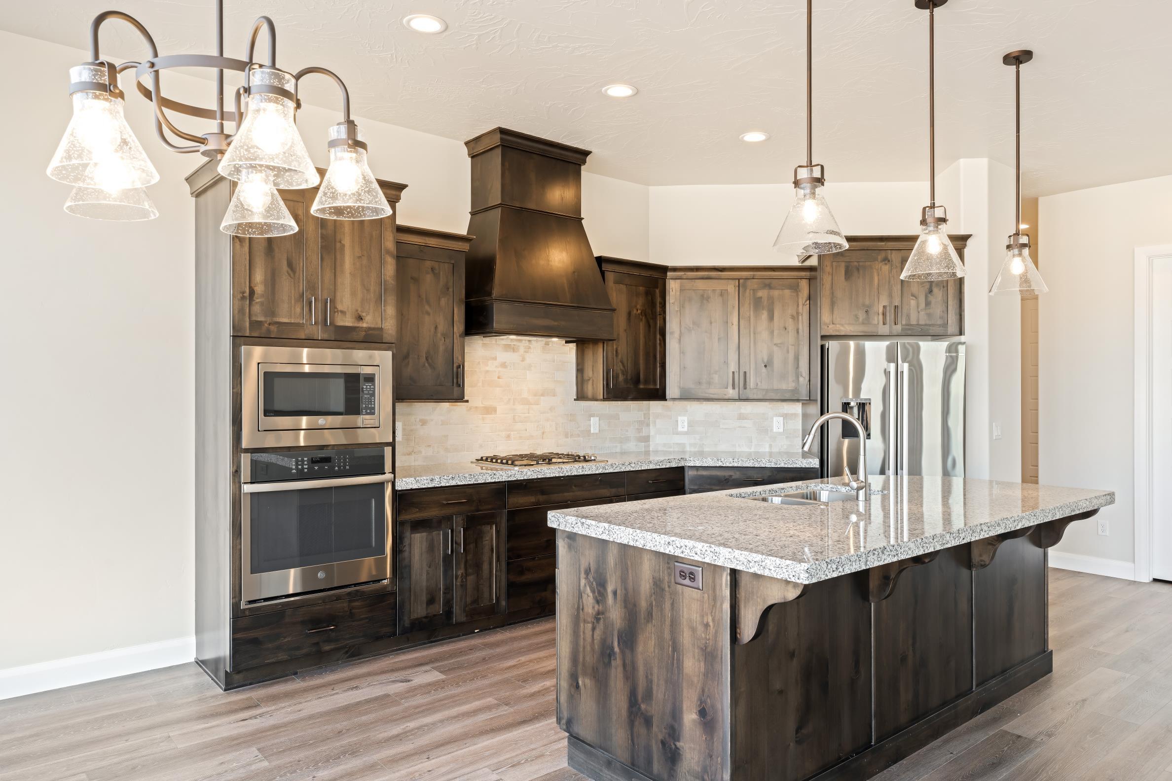 LEDGES OF SG WHITE ROCKS - Residential