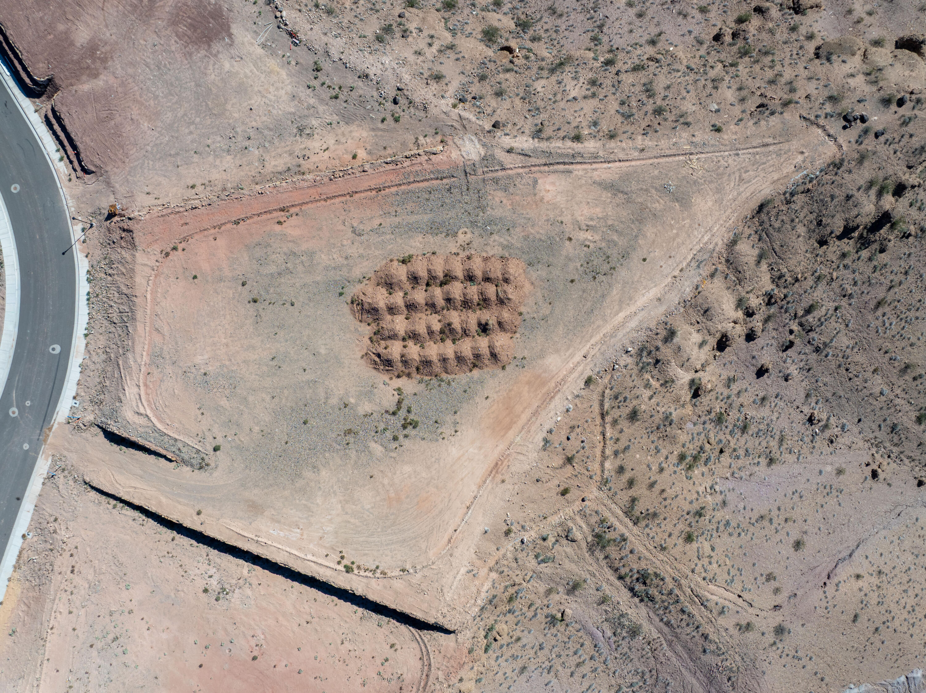 KNETTAS KNOLL SUB - Land