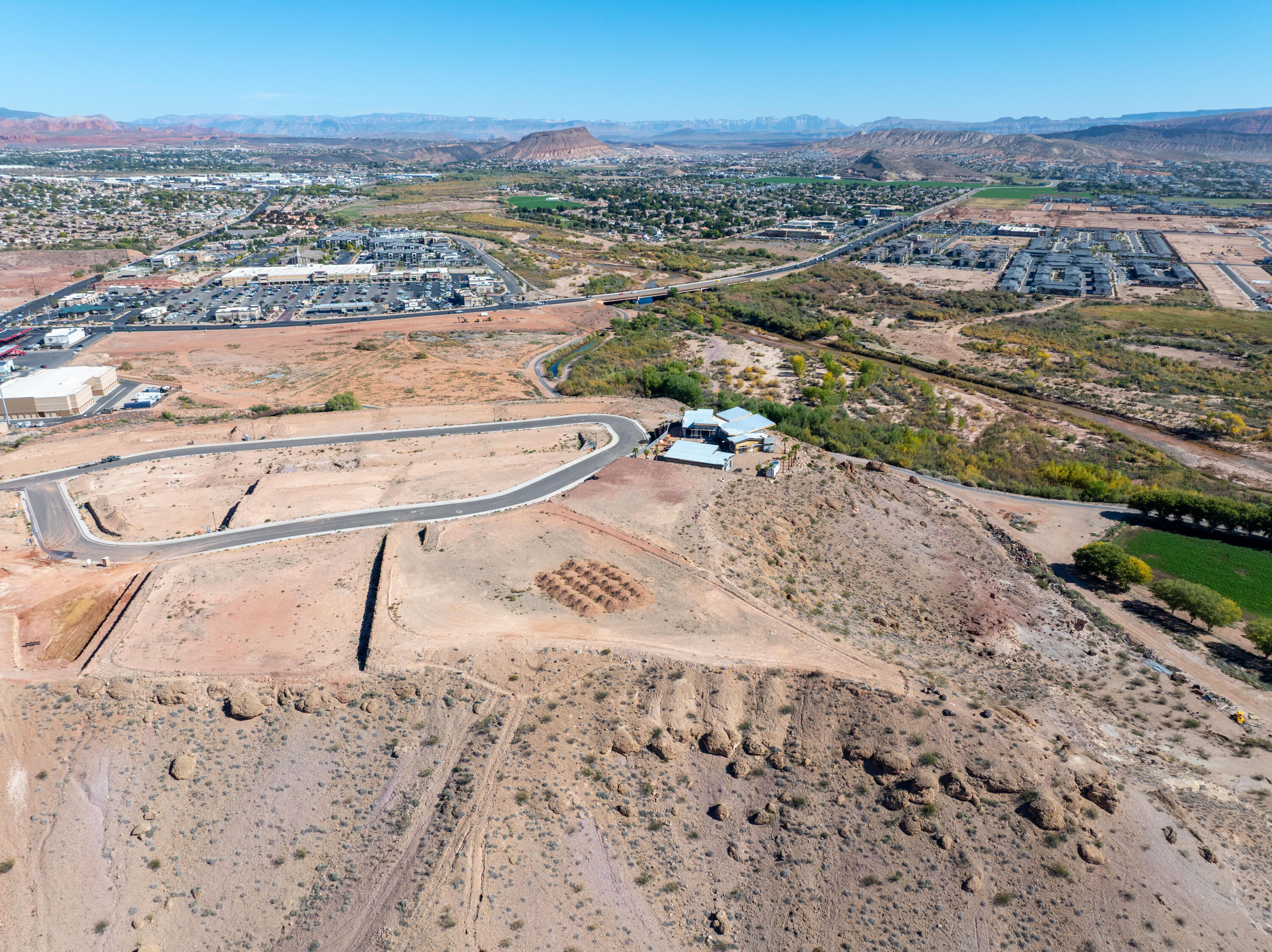 KNETTAS KNOLL SUB - Land