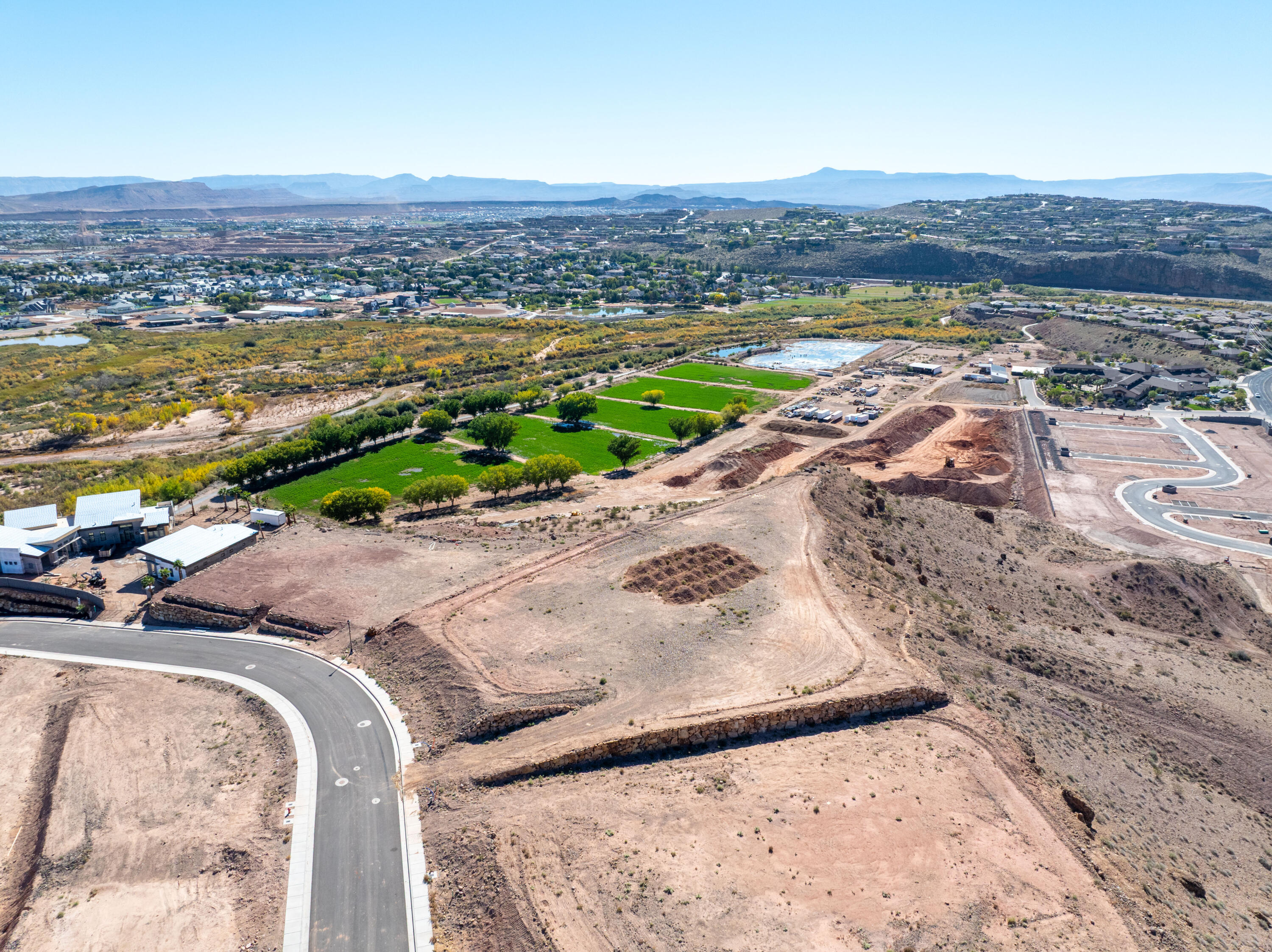 KNETTAS KNOLL SUB - Land