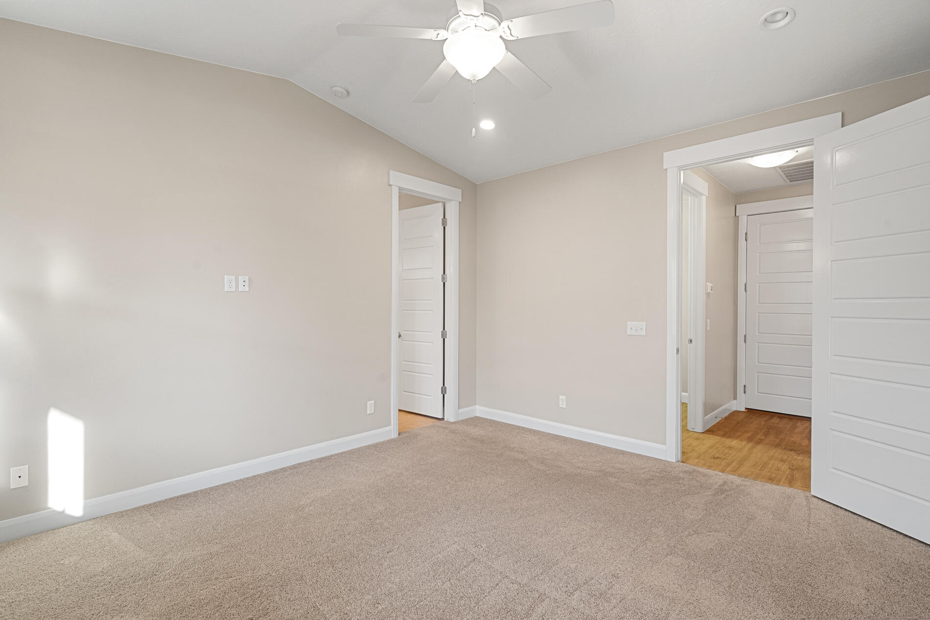 PIONEER CROSSING - Residential