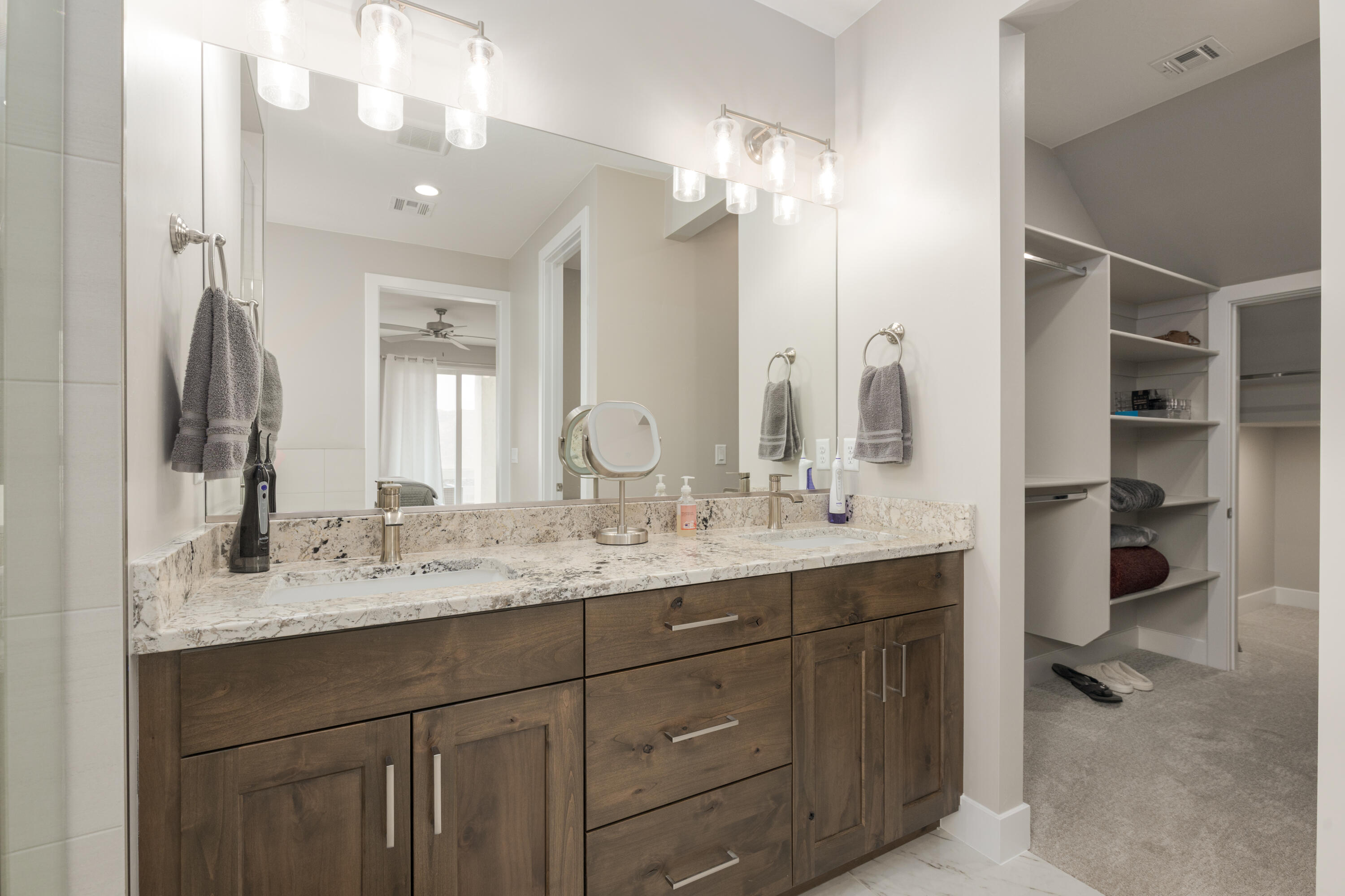 PEREGRINE POINTE WEST - Residential