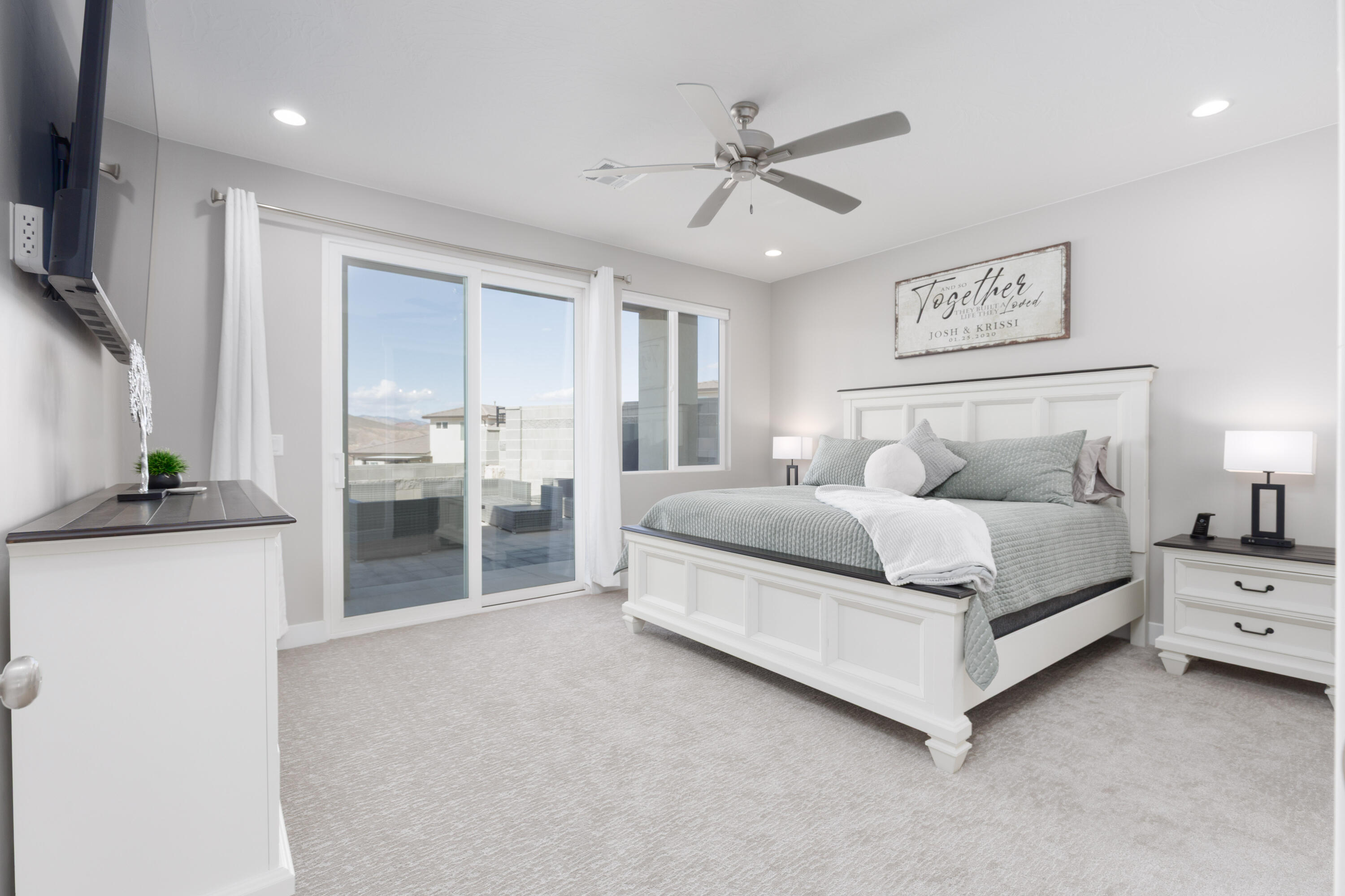 PEREGRINE POINTE WEST - Residential