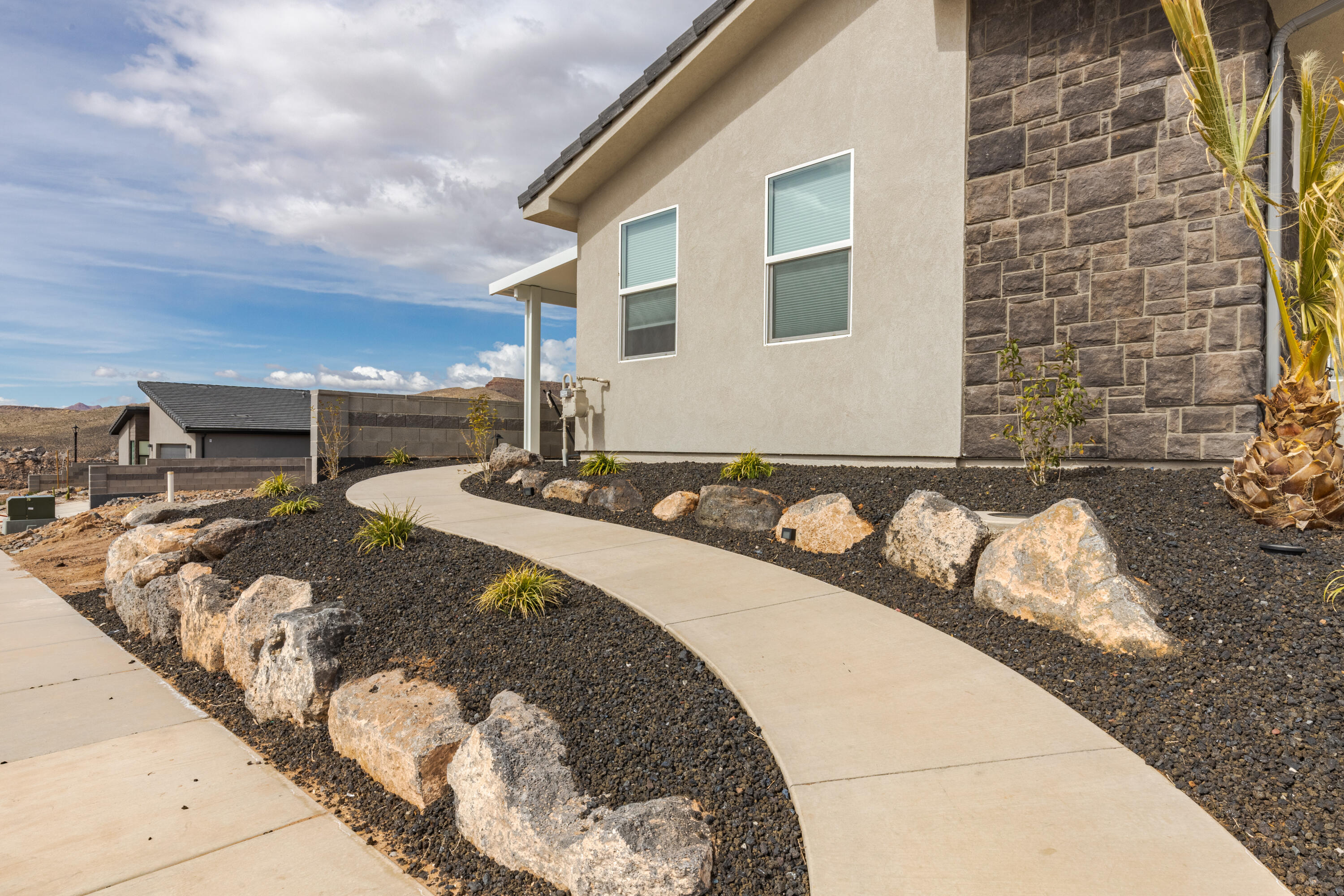 PEREGRINE POINTE WEST - Residential