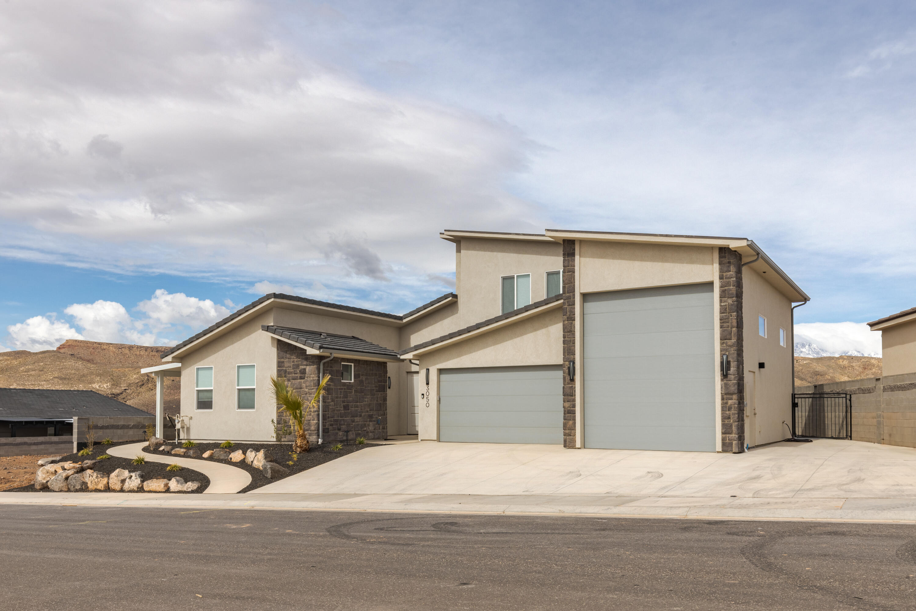 PEREGRINE POINTE WEST - Residential