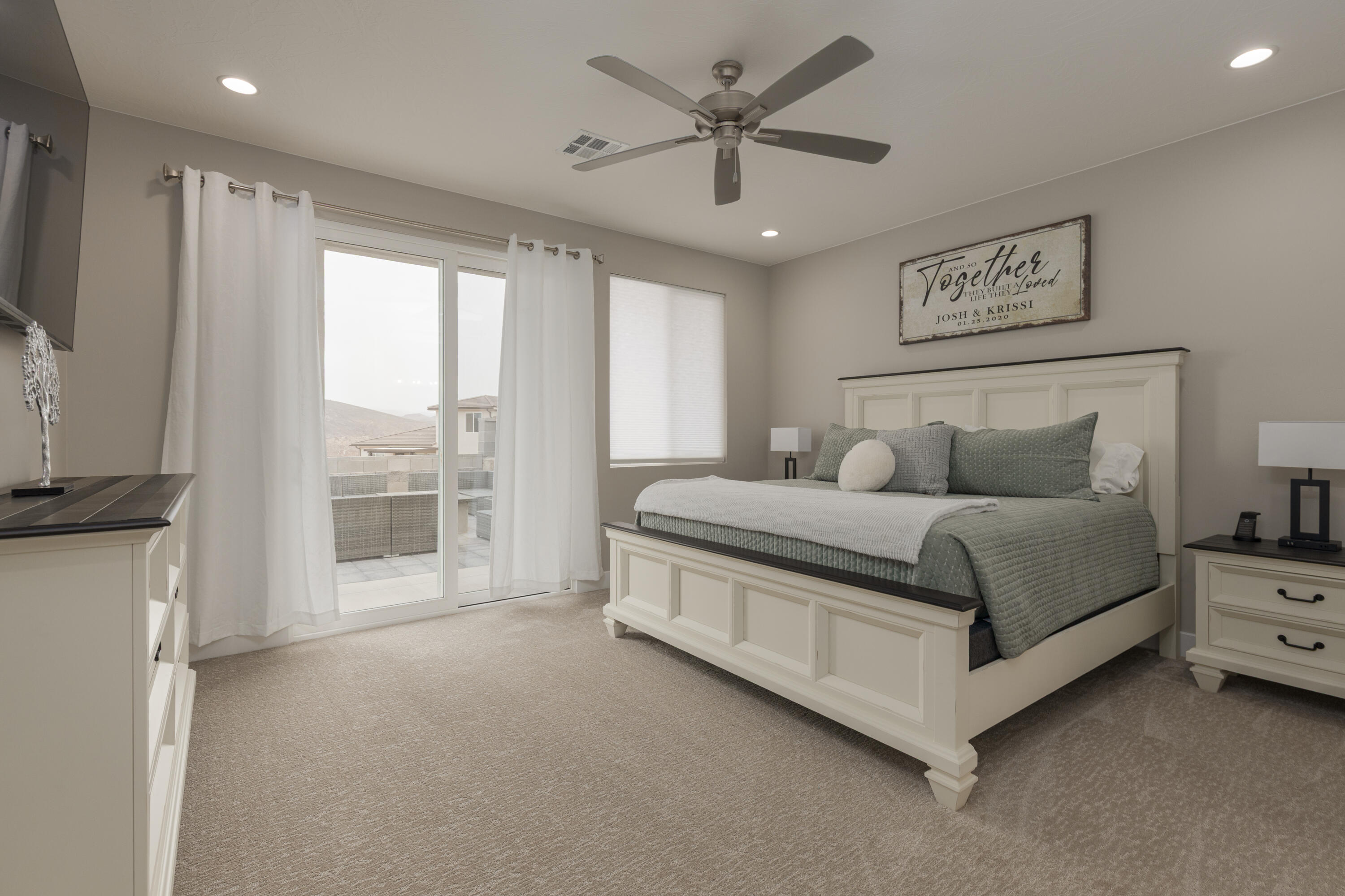 PEREGRINE POINTE WEST - Residential