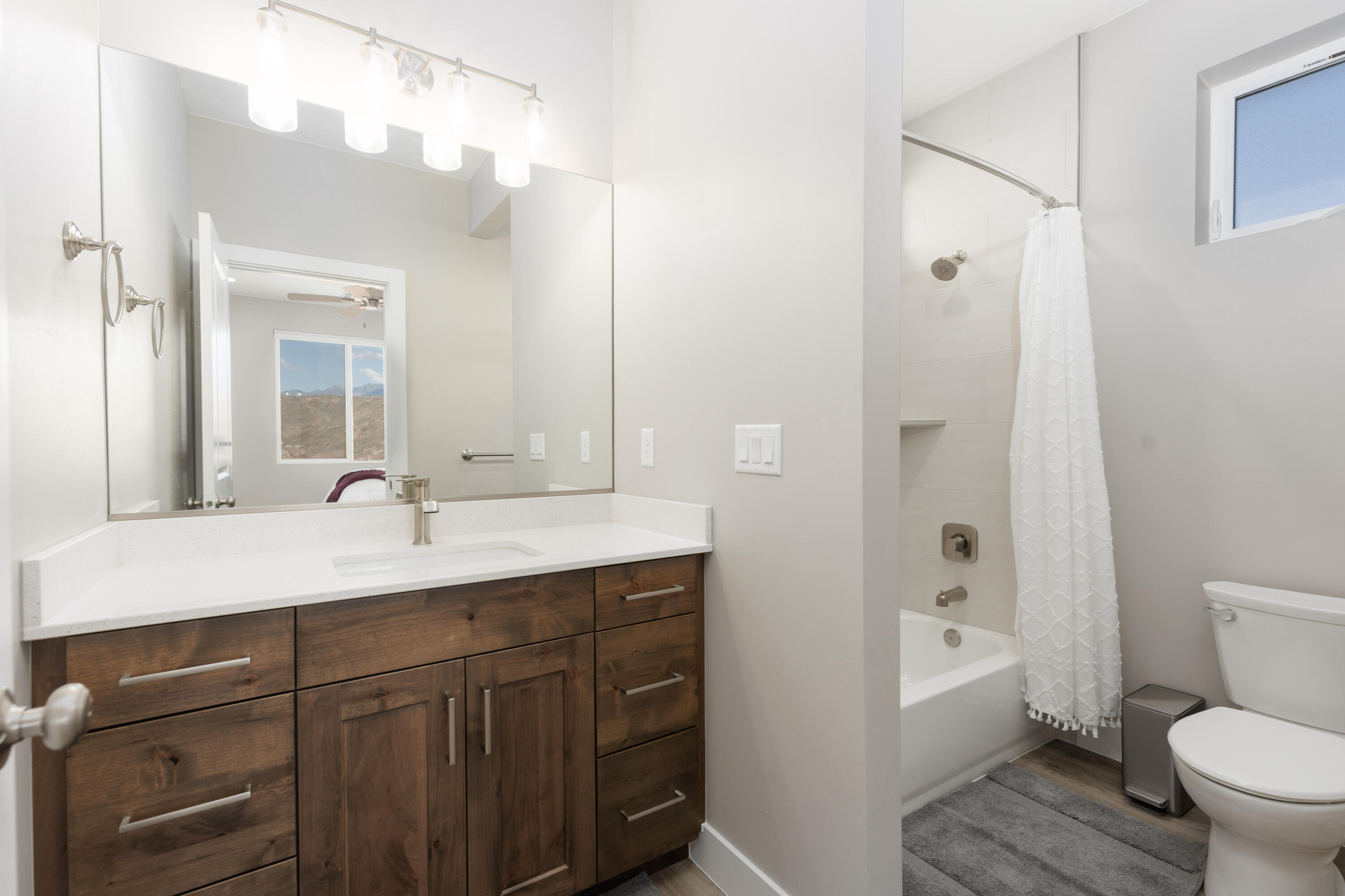 PEREGRINE POINTE WEST - Residential