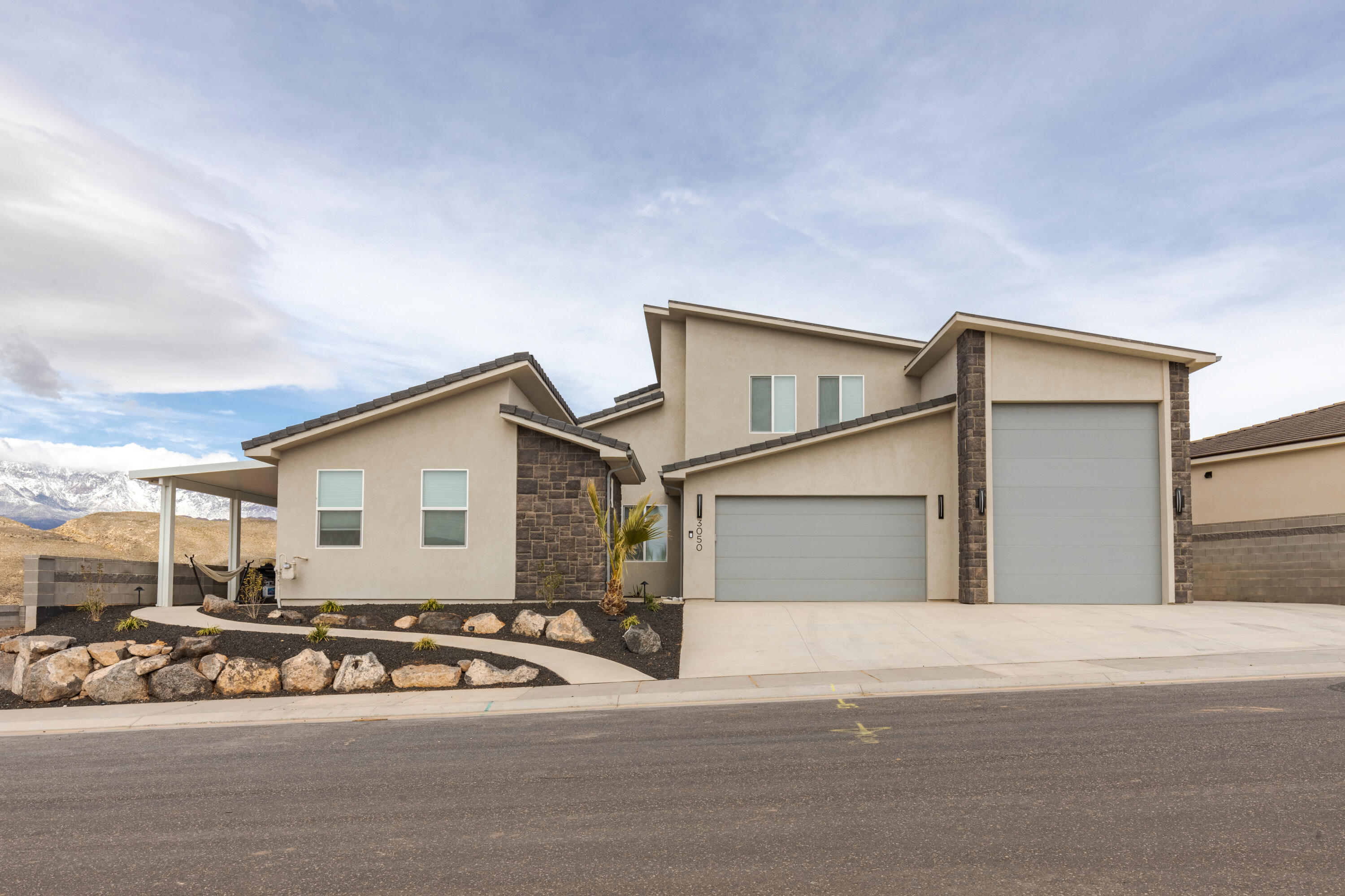 PEREGRINE POINTE WEST - Residential