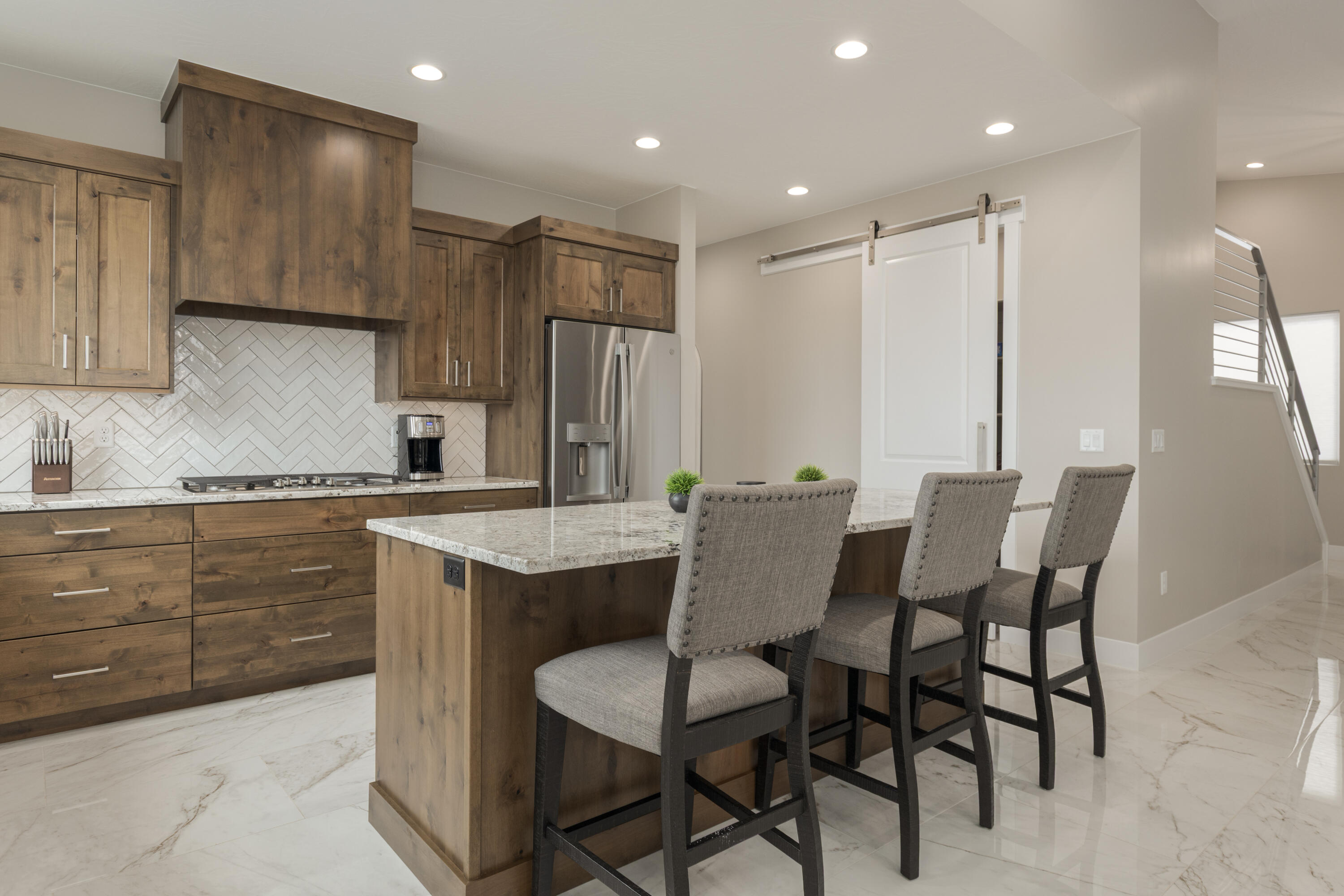 PEREGRINE POINTE WEST - Residential