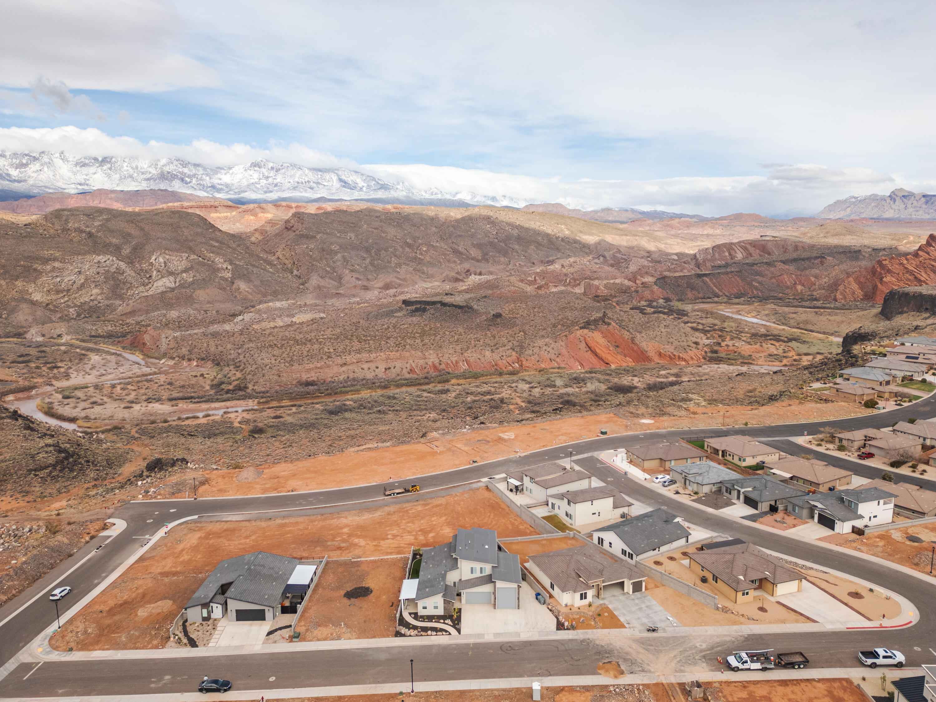 PEREGRINE POINTE WEST - Residential