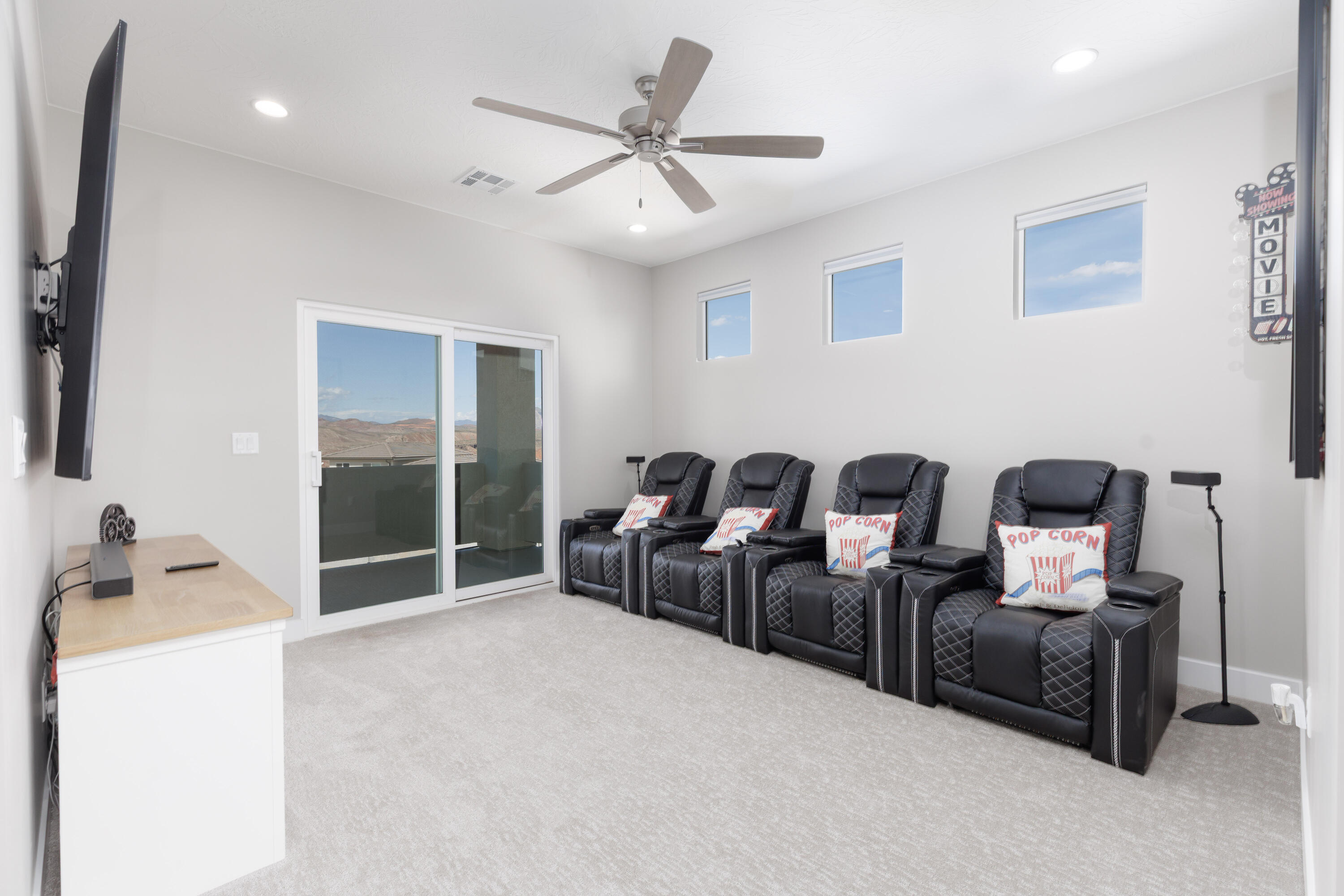 PEREGRINE POINTE WEST - Residential