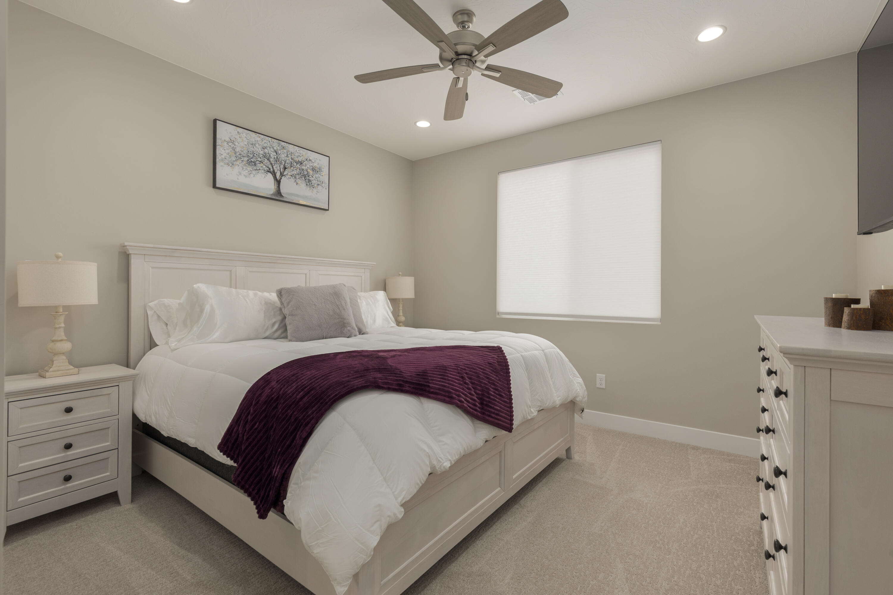 PEREGRINE POINTE WEST - Residential