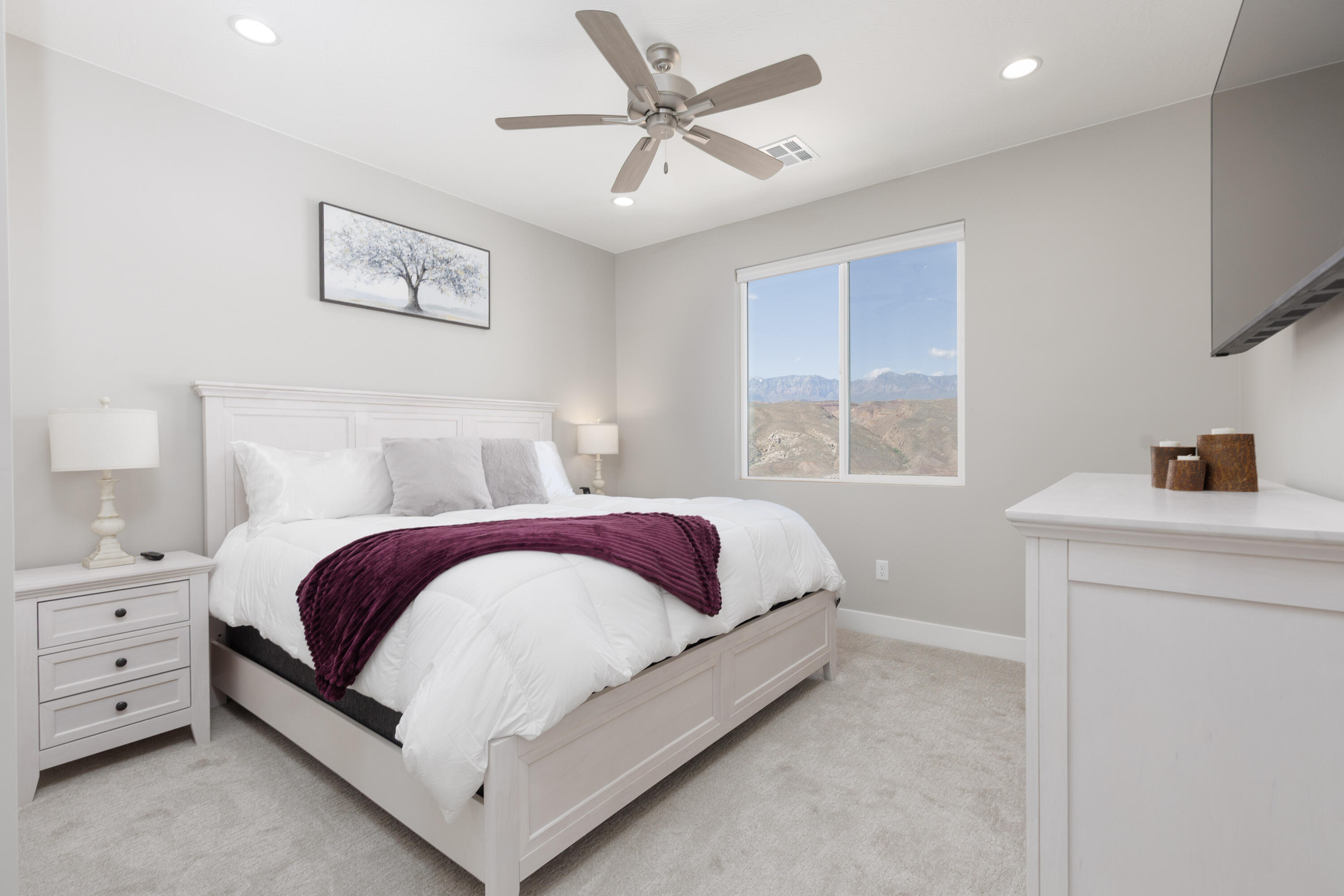 PEREGRINE POINTE WEST - Residential