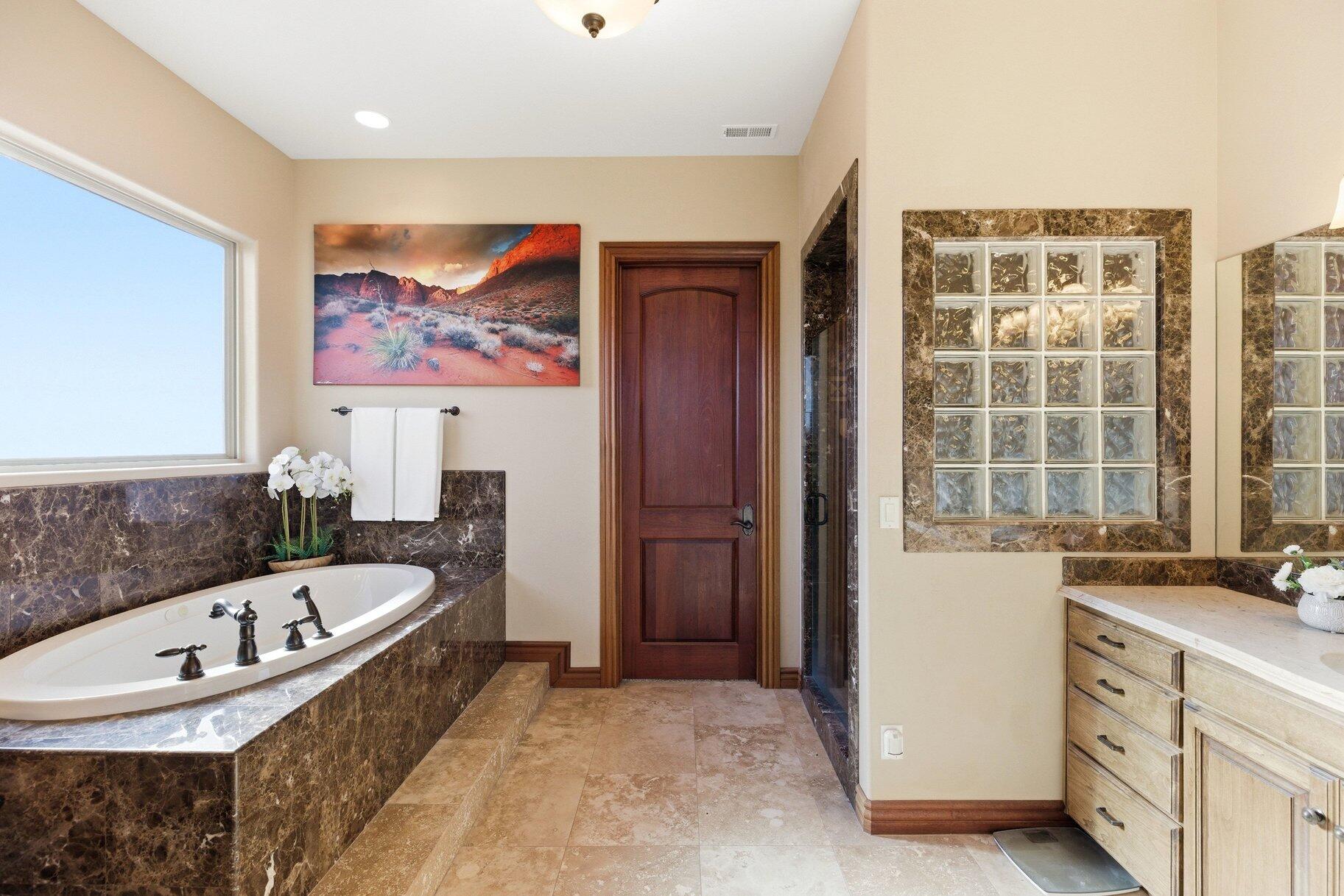 CORAL CANYON - Residential