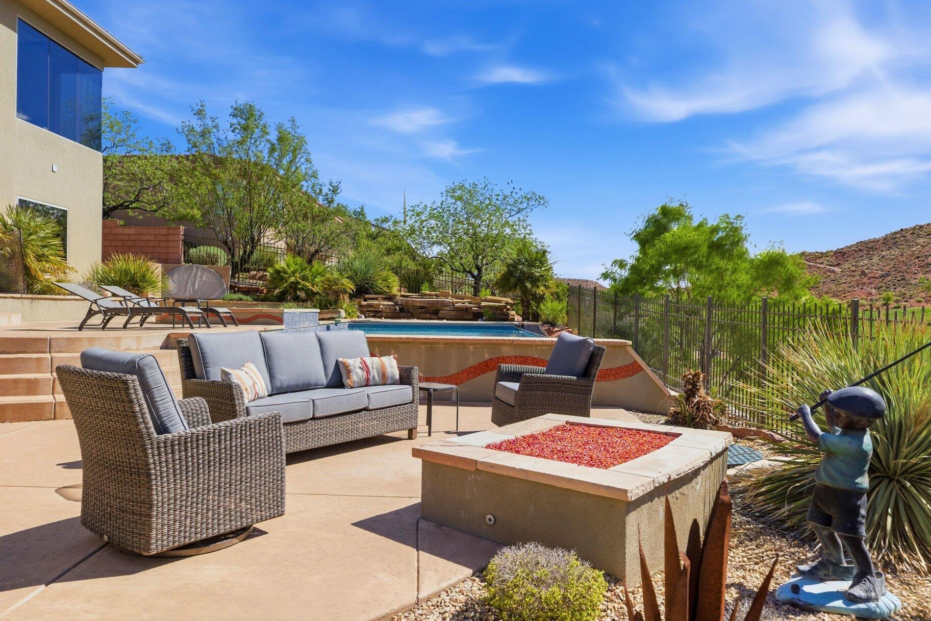 CORAL CANYON - Residential