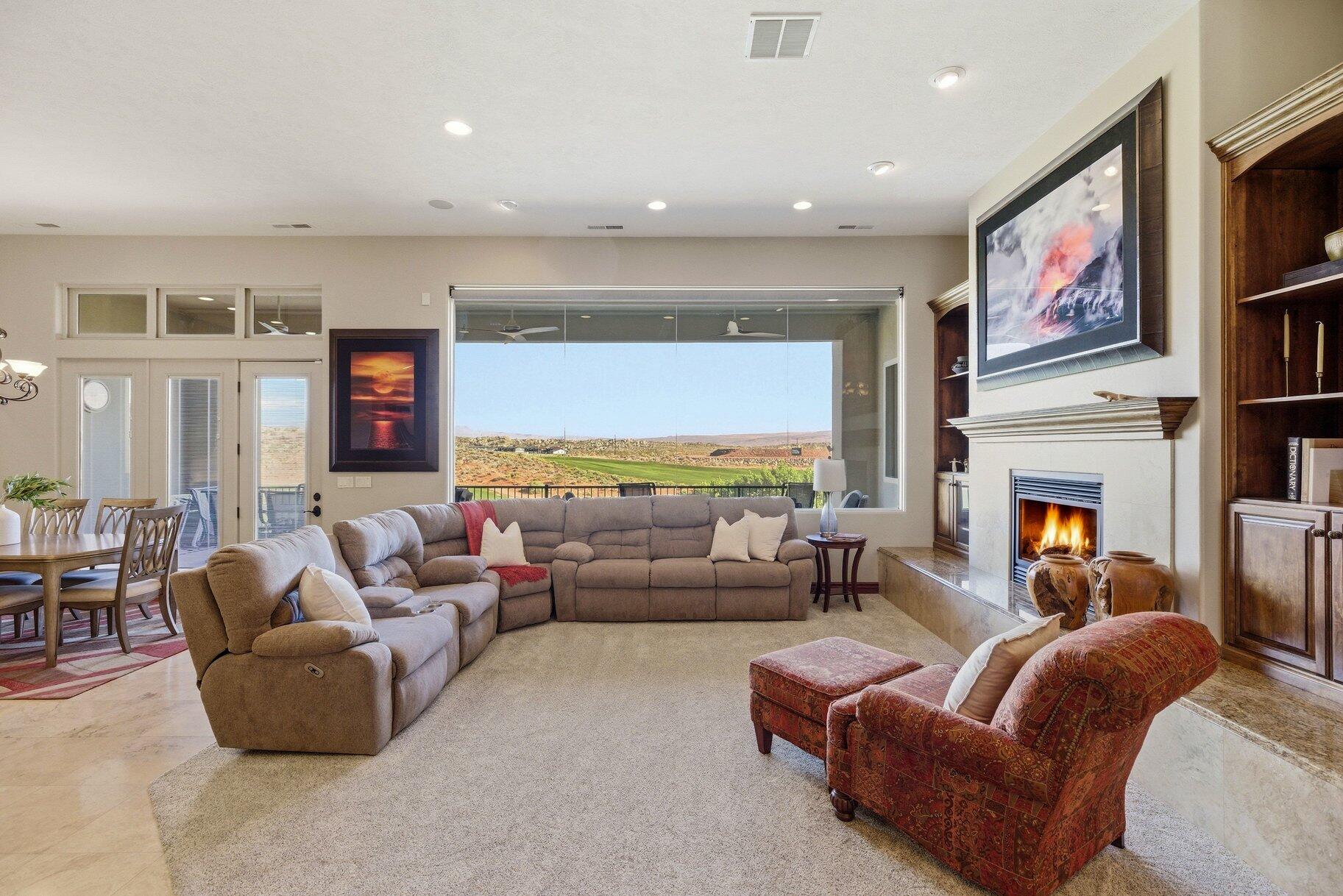 CORAL CANYON - Residential