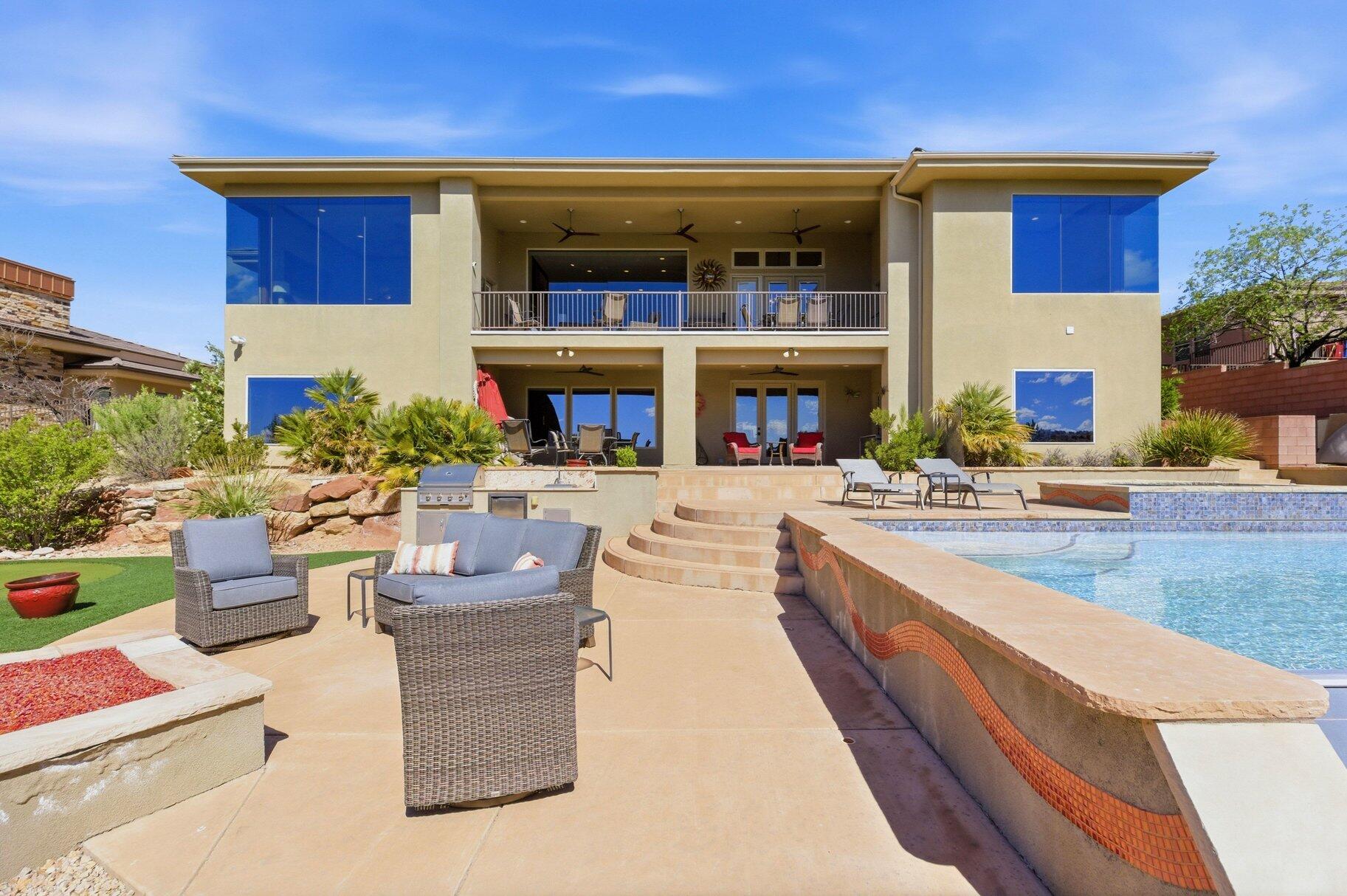 CORAL CANYON - Residential
