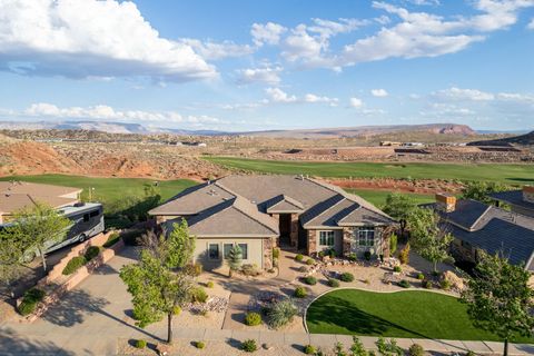 Photo of 3494 E CRIMSON FAIRWAY DR, Washington, UT 84780 (MLS # 26-271261)