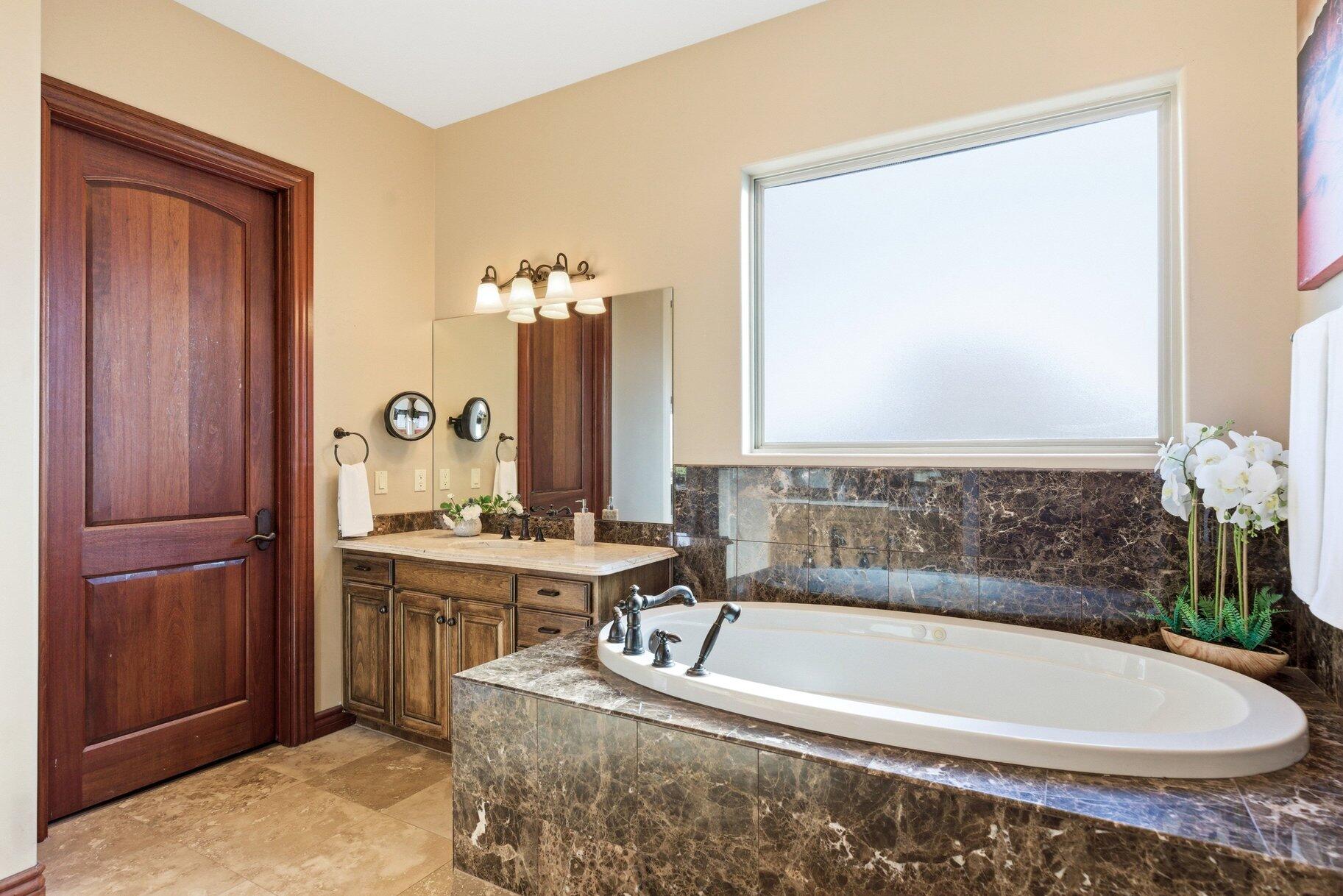 CORAL CANYON - Residential