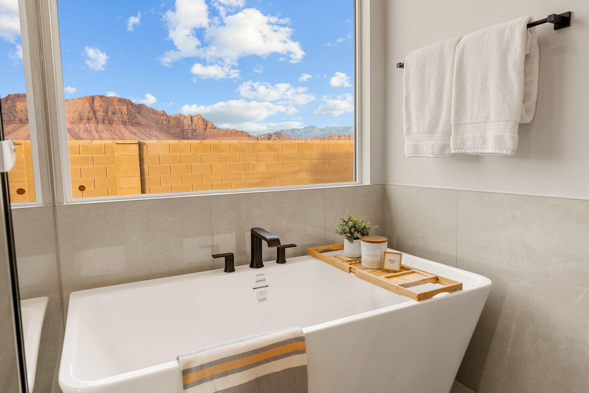 BLACK STONE - Residential