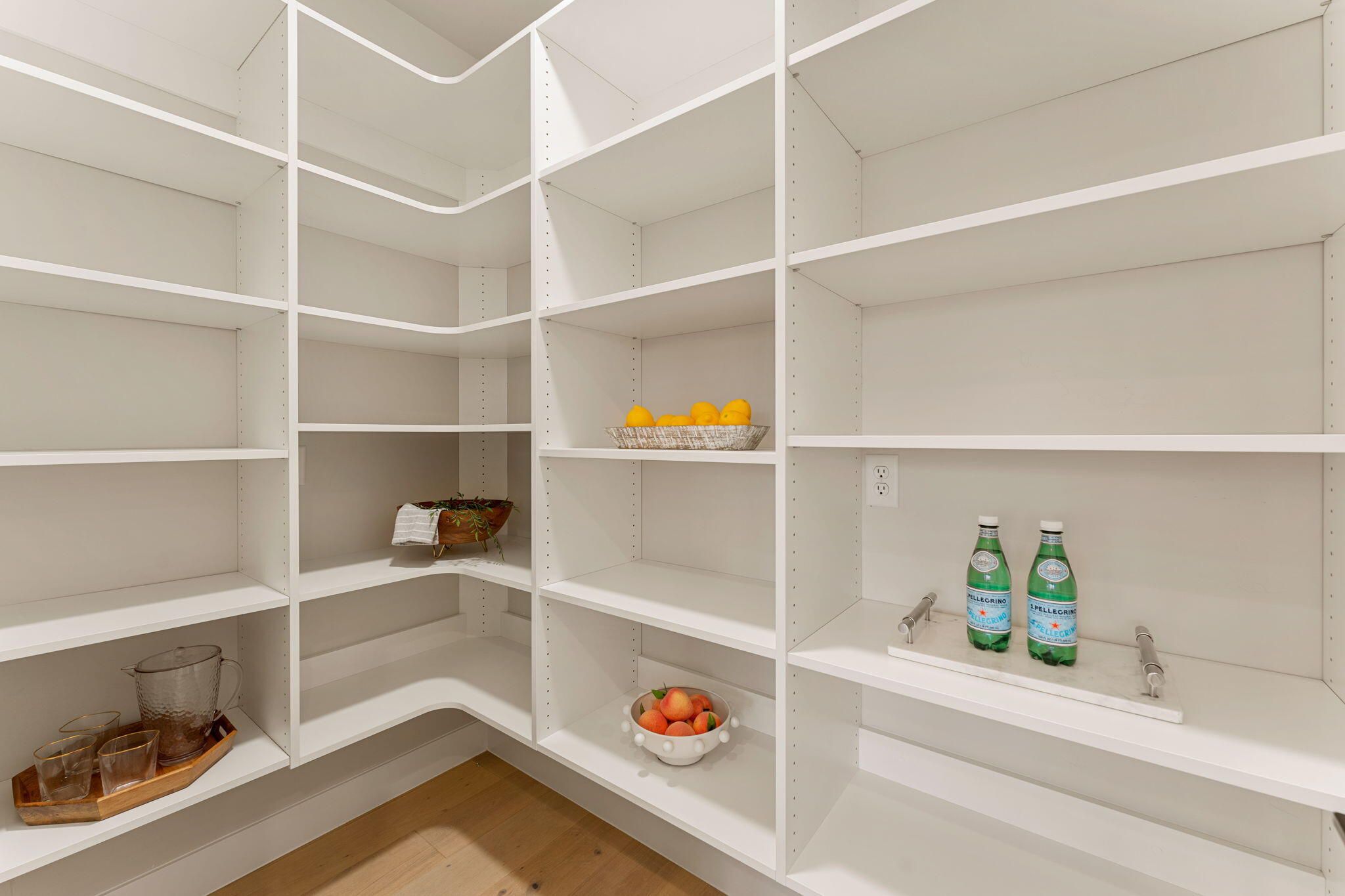 BLACK STONE - Residential