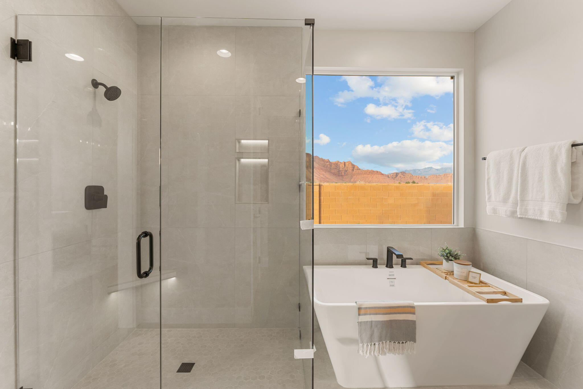 BLACK STONE - Residential