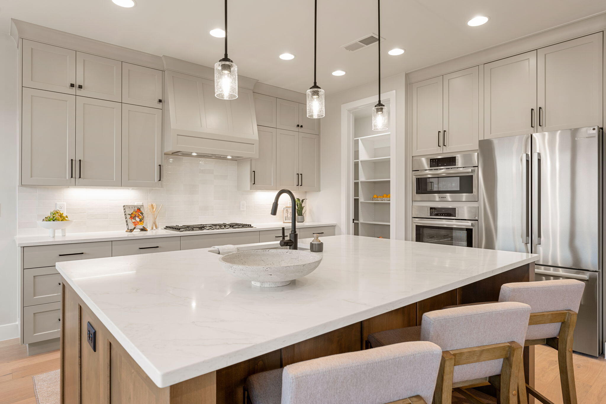 BLACK STONE - Residential