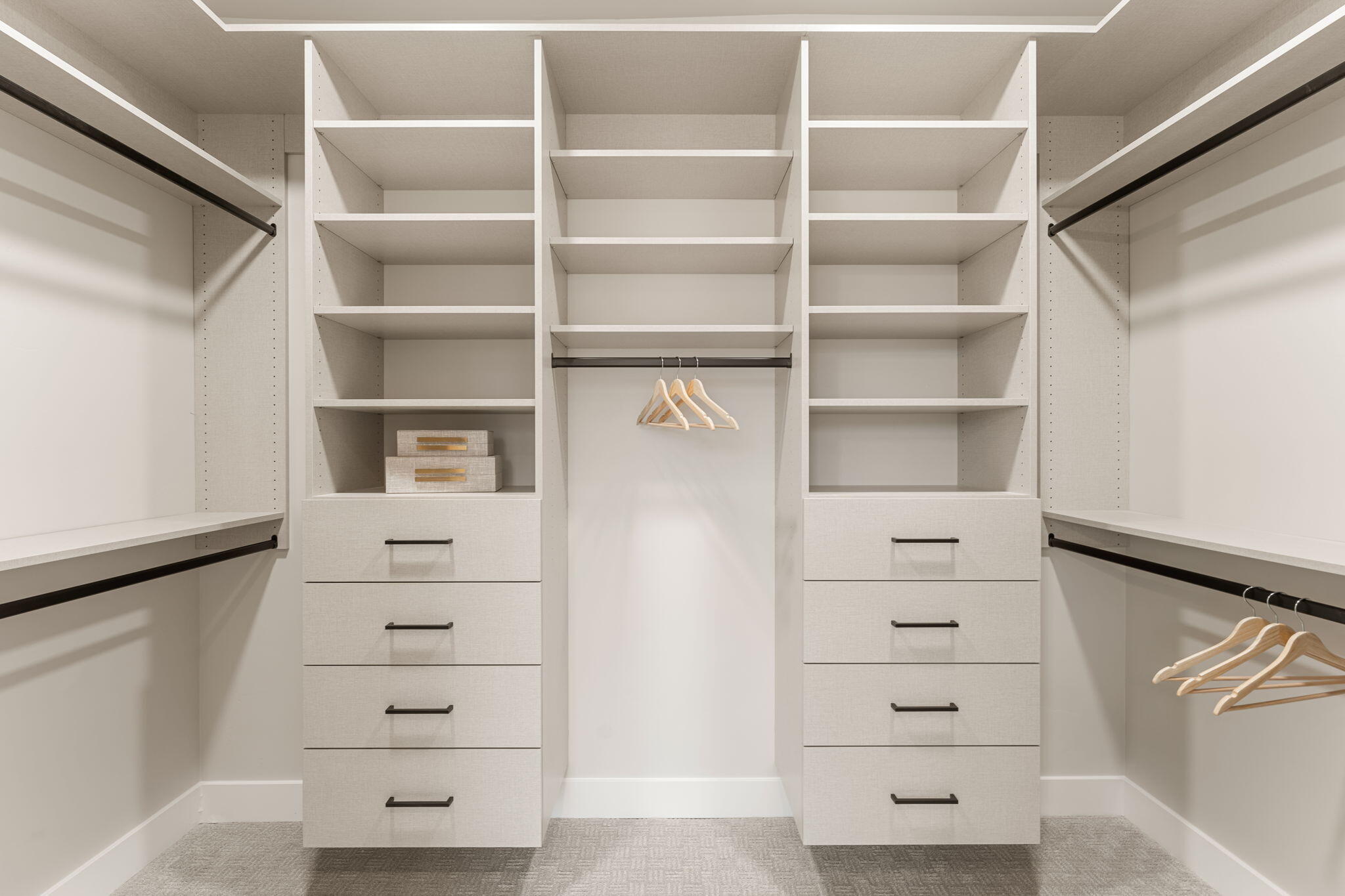 BLACK STONE - Residential