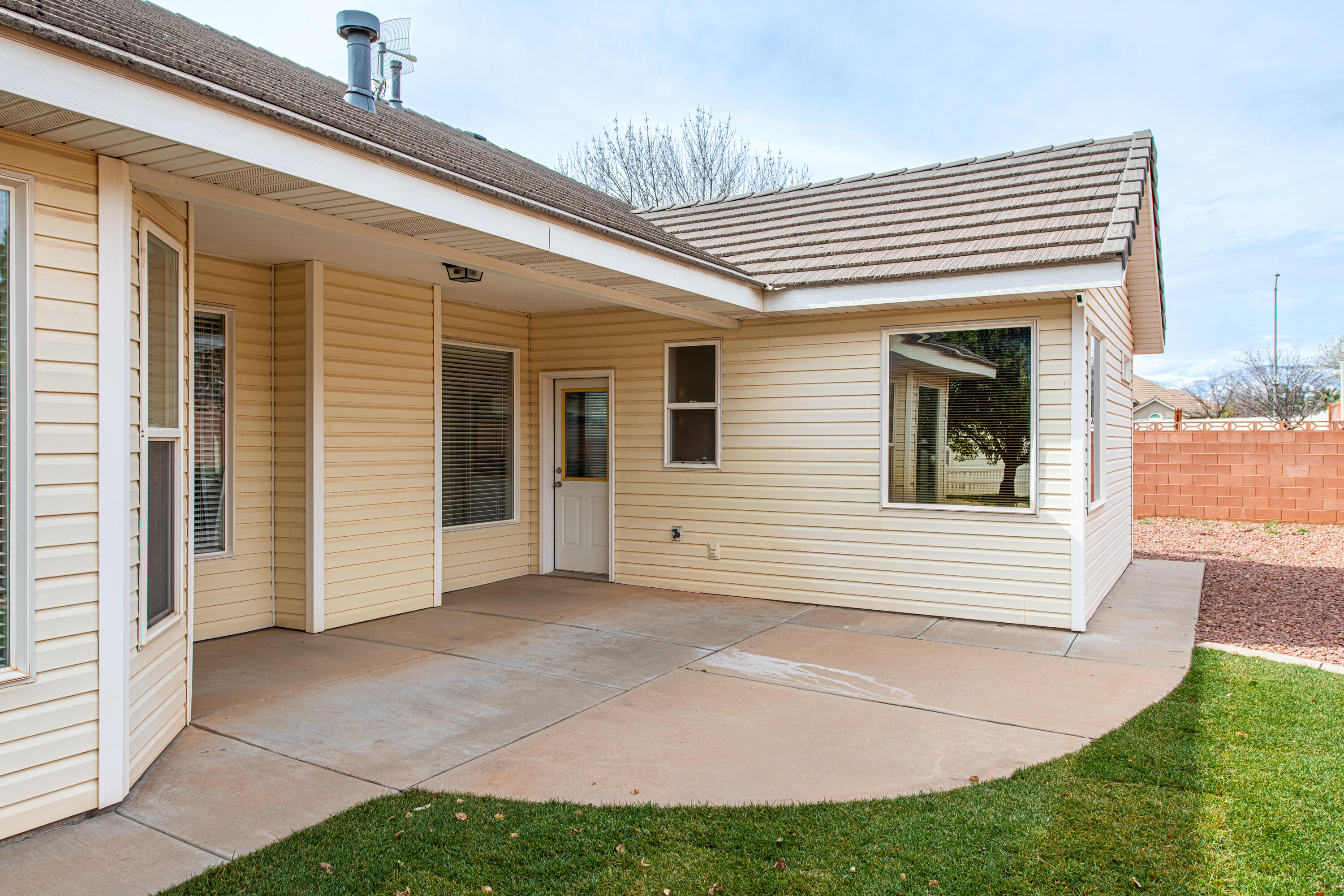 HEIGHTS WEST - Residential