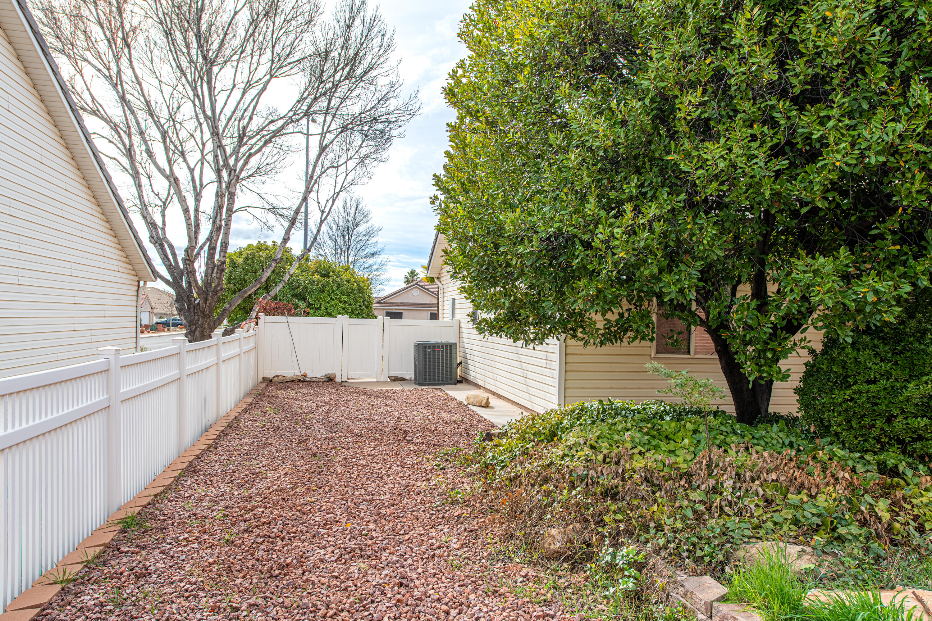 HEIGHTS WEST - Residential