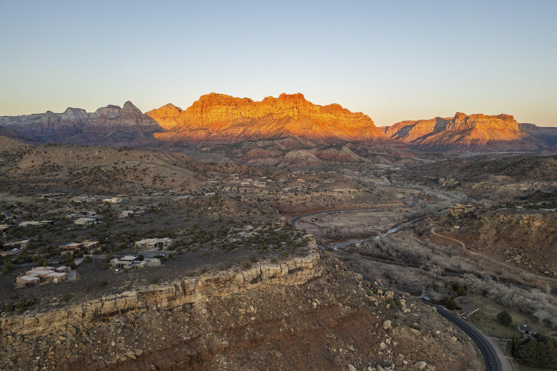 ANASAZI PLATEAU - Land