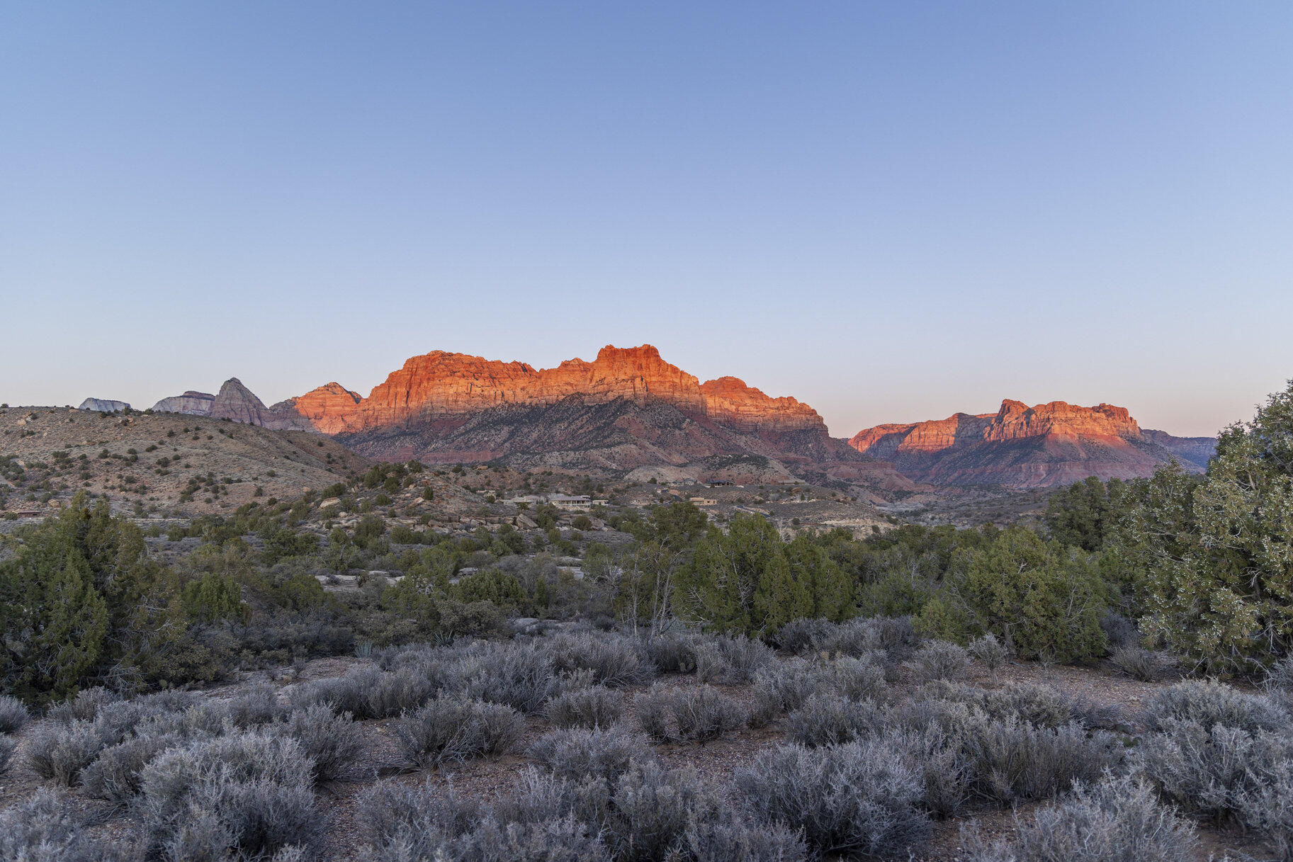 ANASAZI PLATEAU - Land