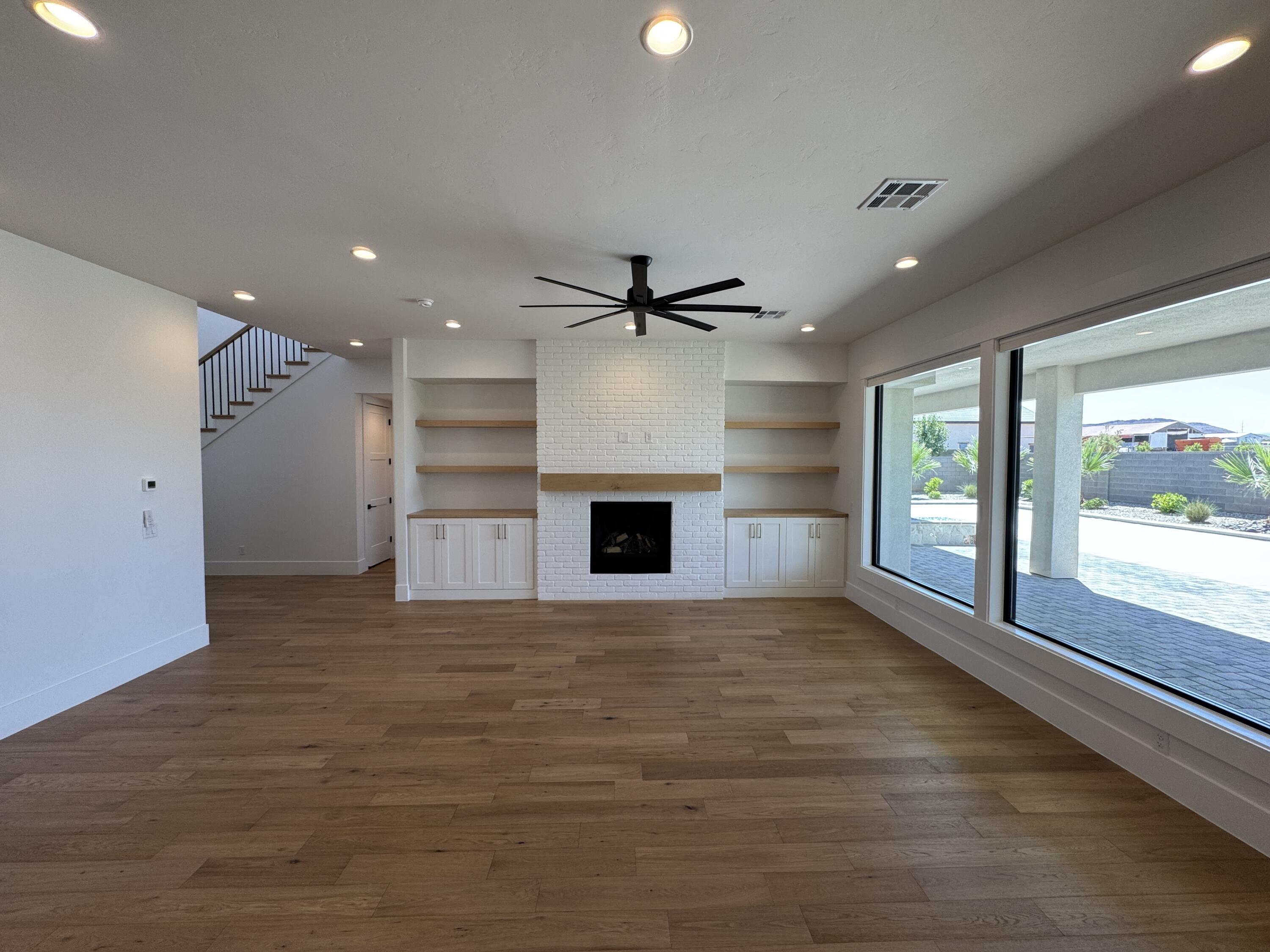 MAJESTIC FIELDS - Residential