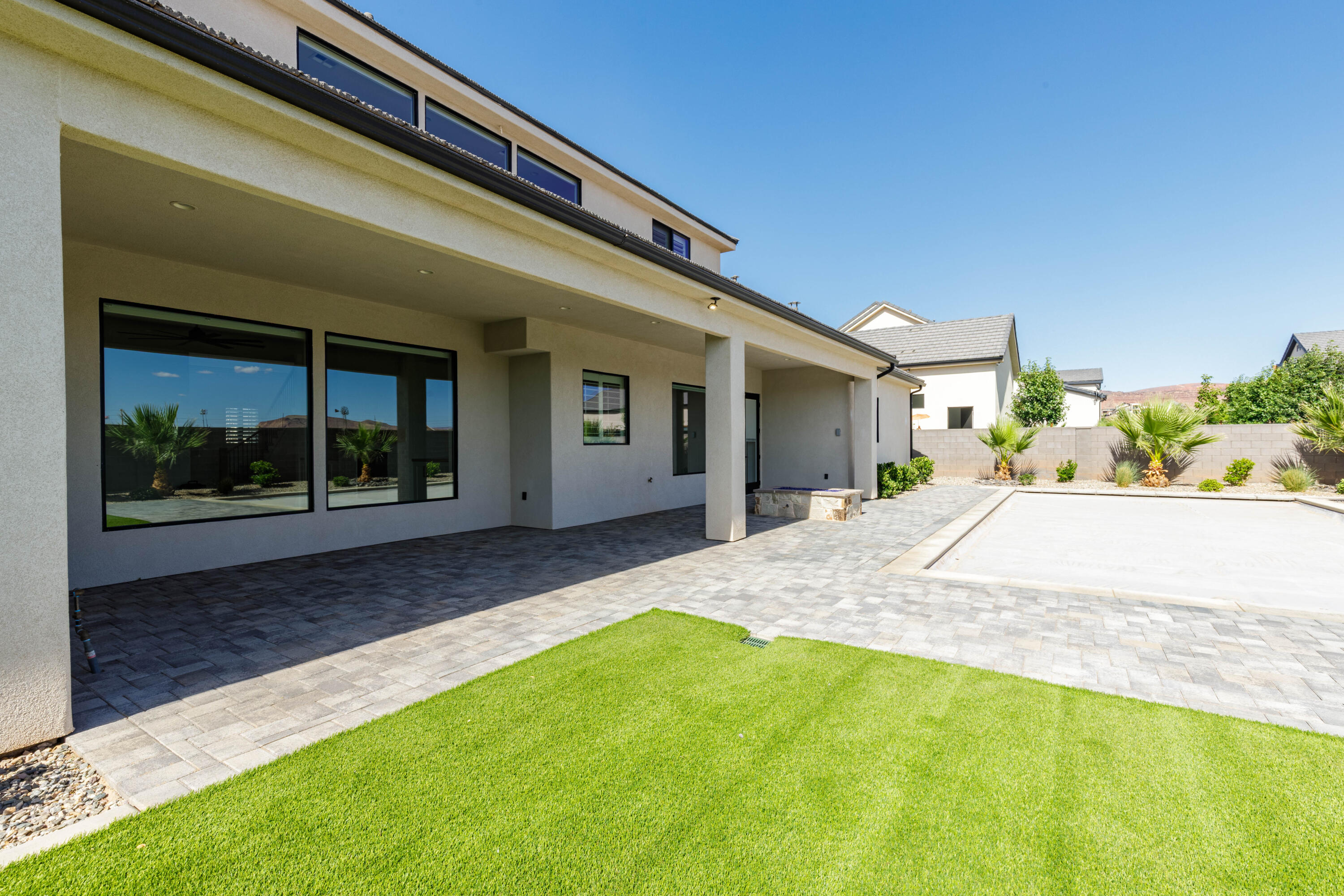 MAJESTIC FIELDS - Residential