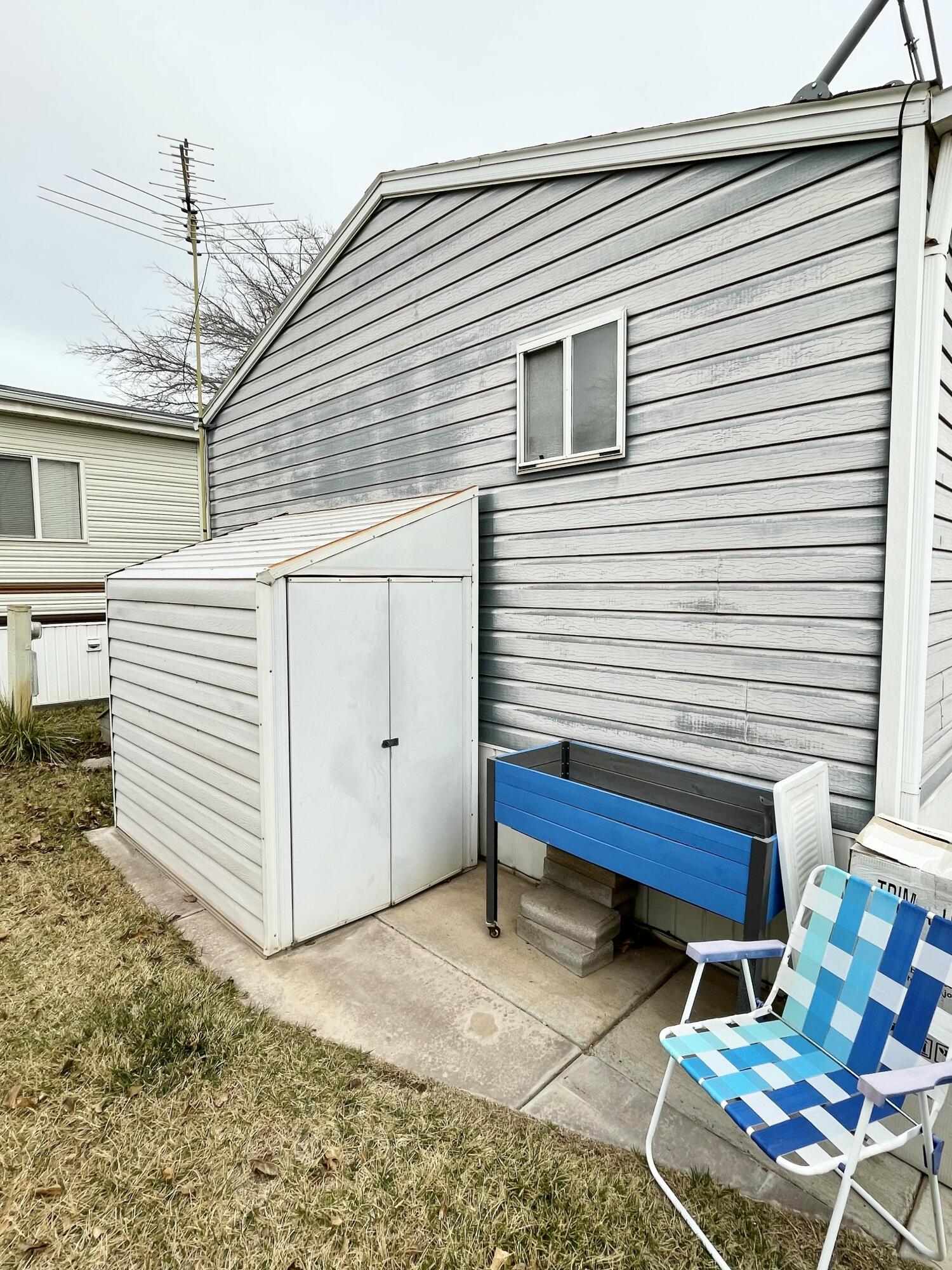 CANYON BREEZE RV RESORT - Residential