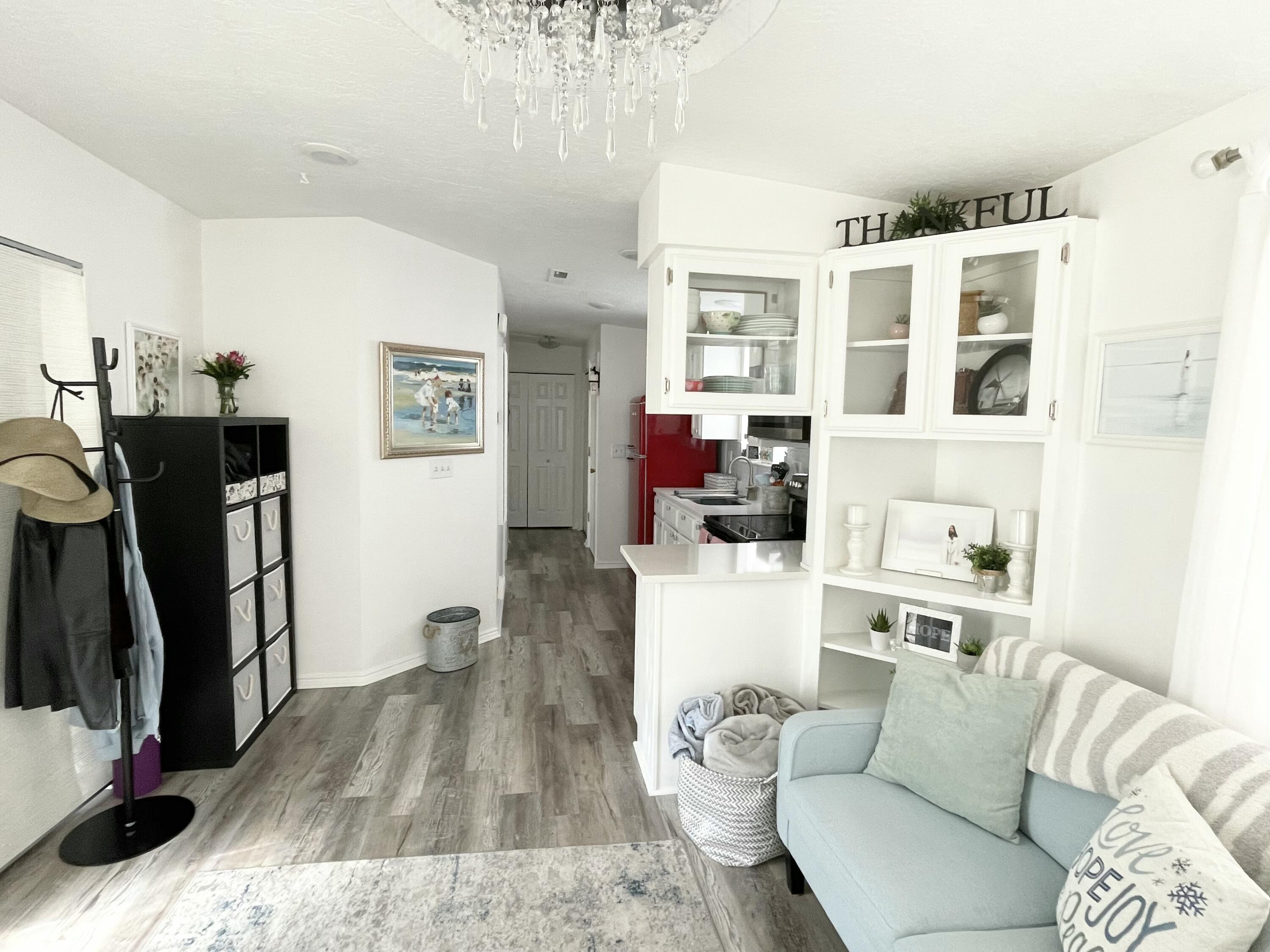 CANYON BREEZE RV RESORT - Residential