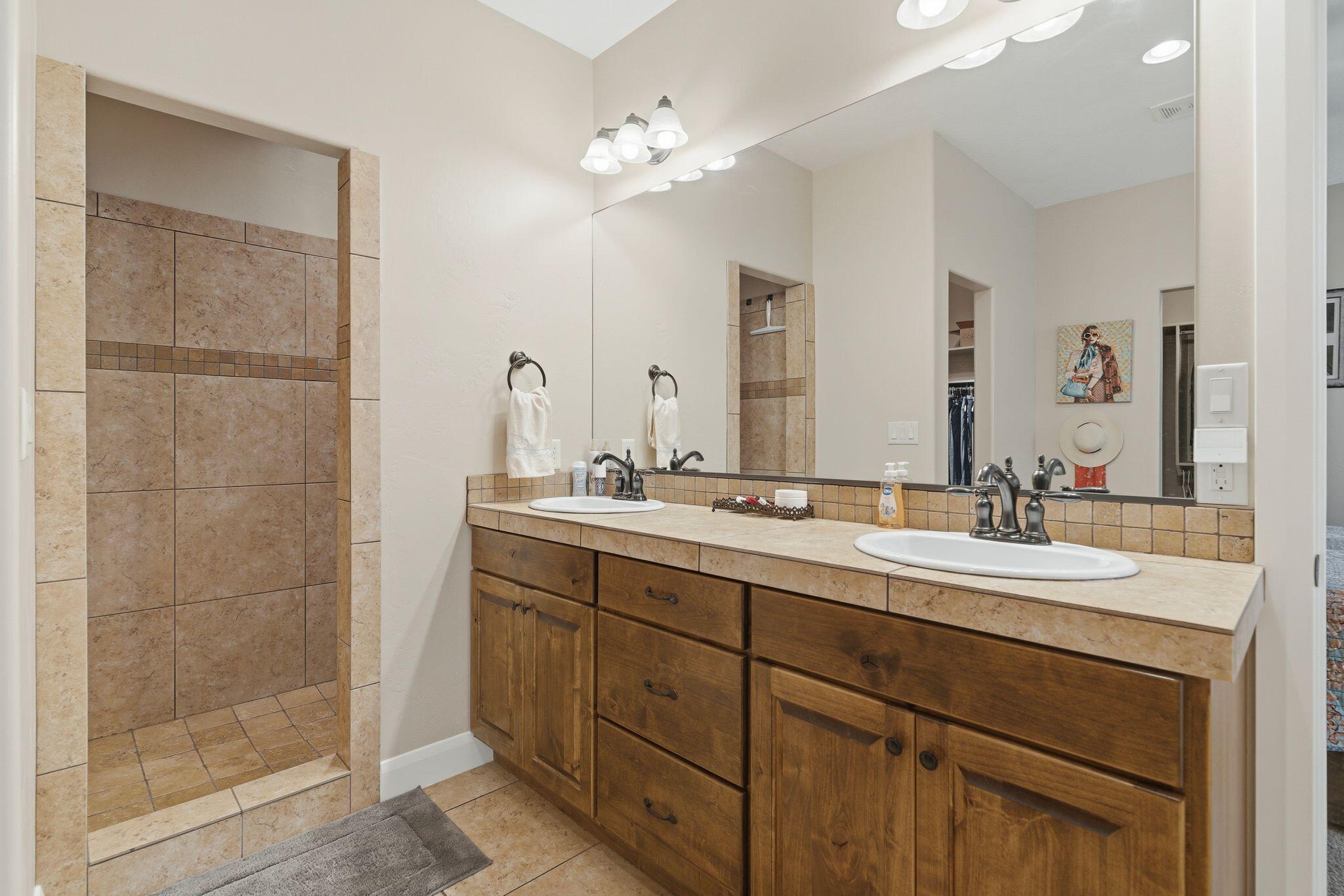 RIVERSIDE HEIGHTS - Residential