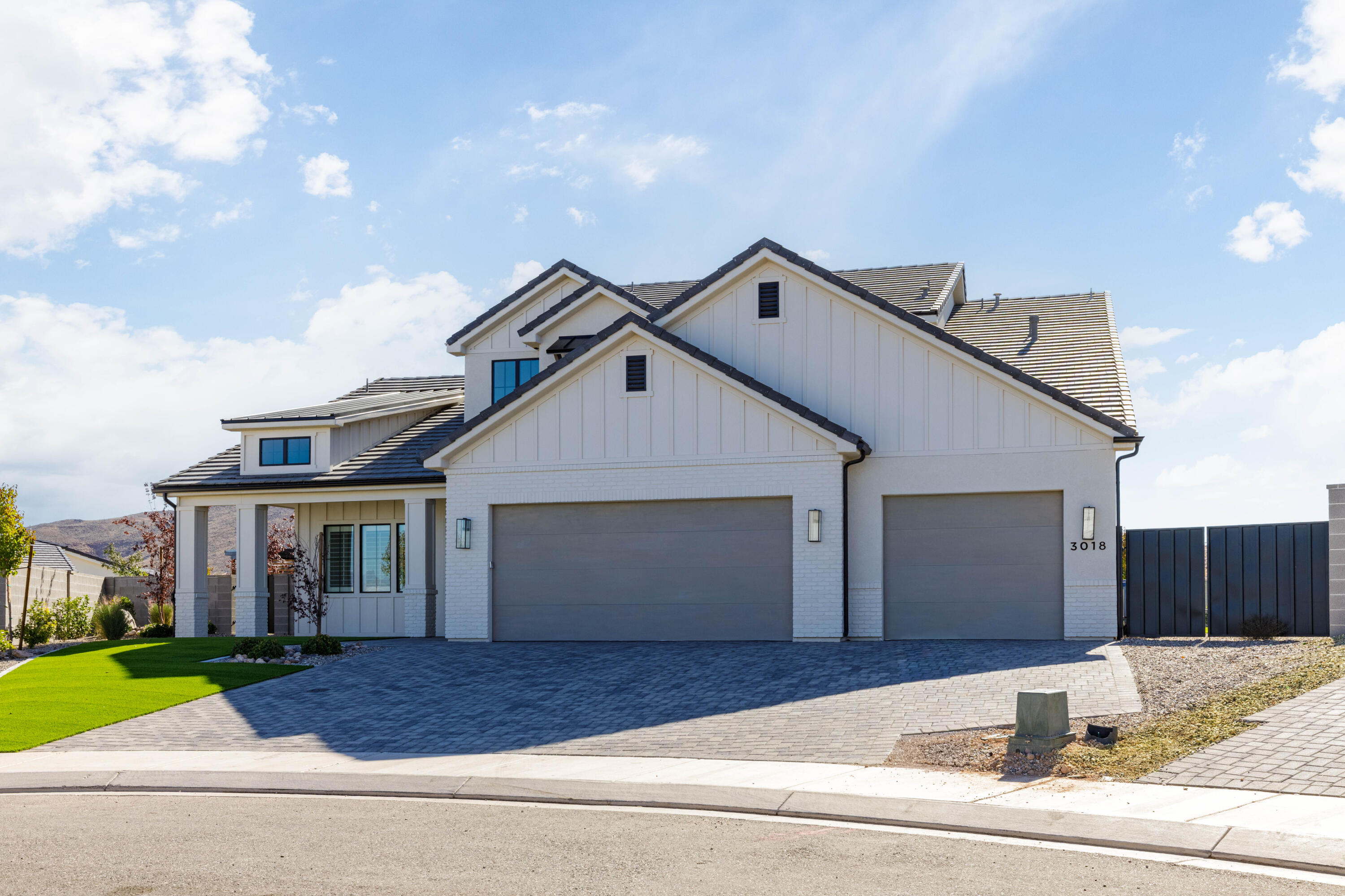 DESERT HORIZON - Residential