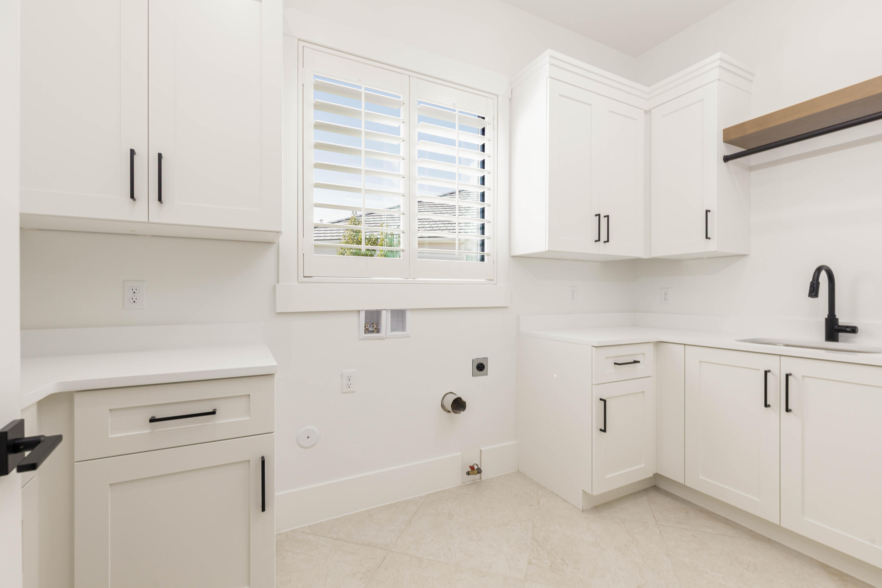 DESERT HORIZON - Residential