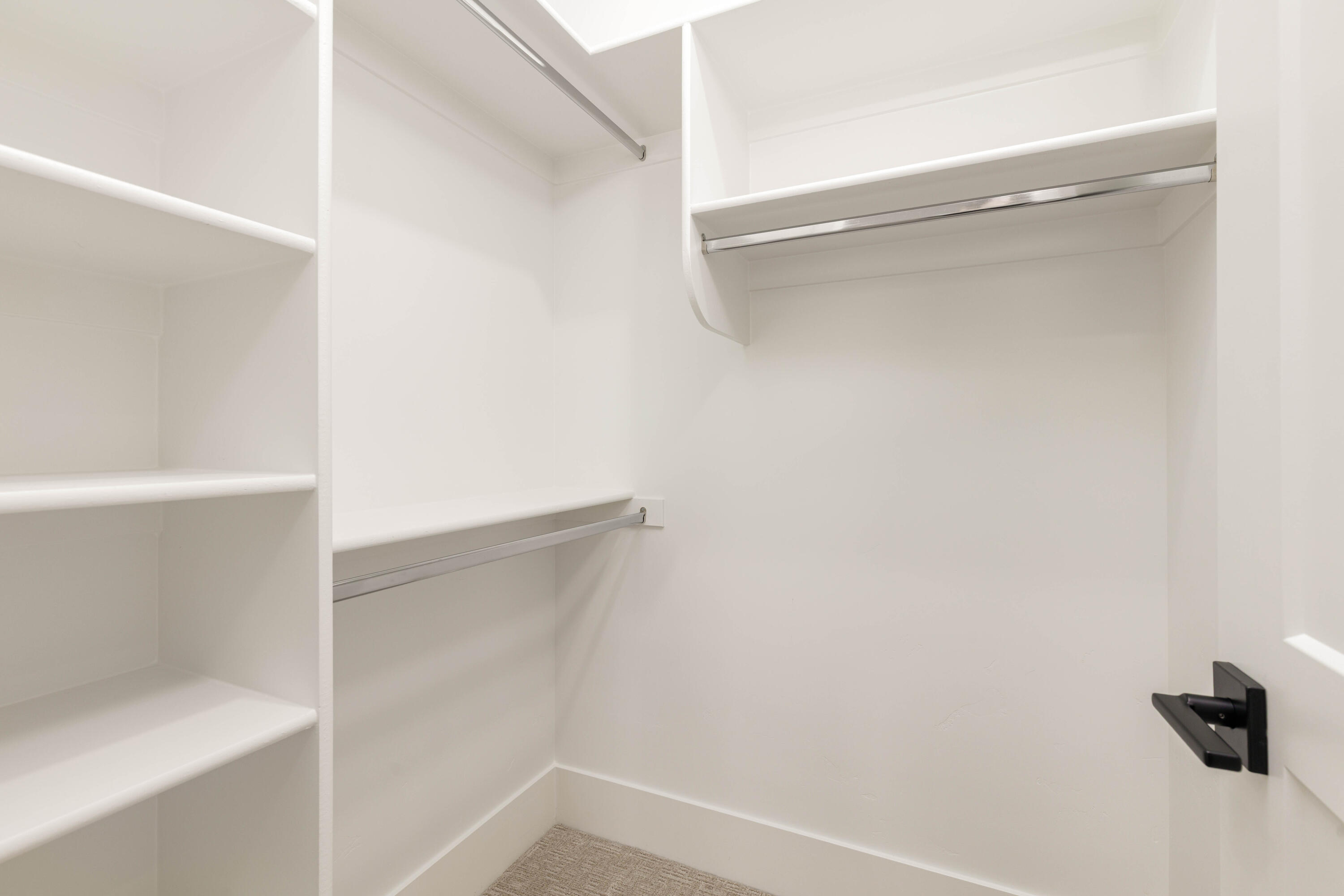 DESERT HORIZON - Residential