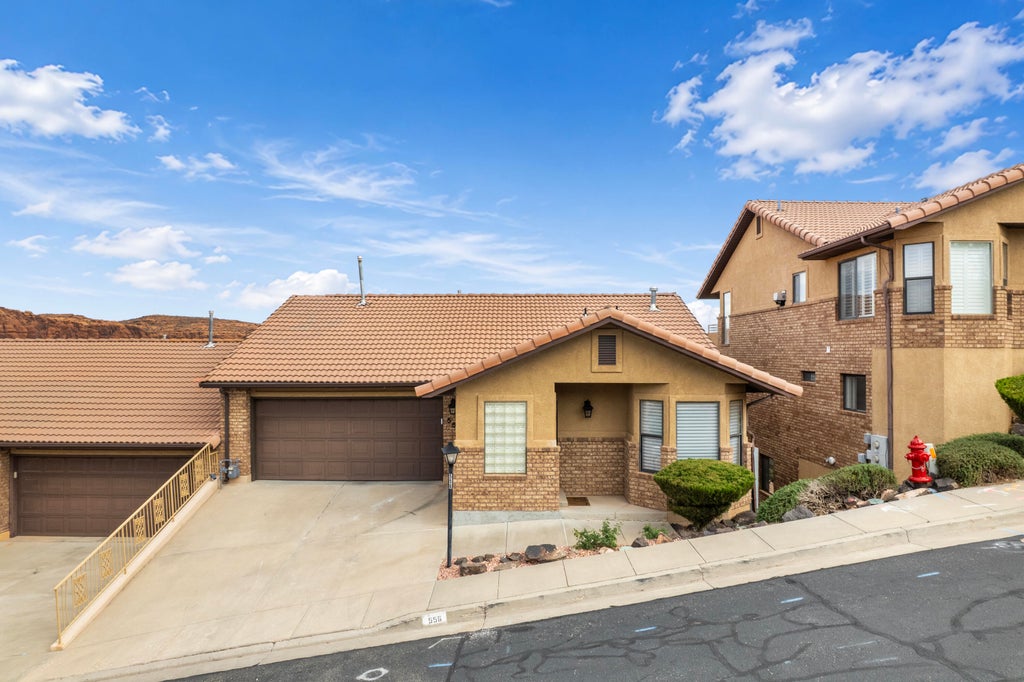 Photo of 556 N Ridgecrest CIR, Saint George, UT 84770 (MLS # 26-277303)