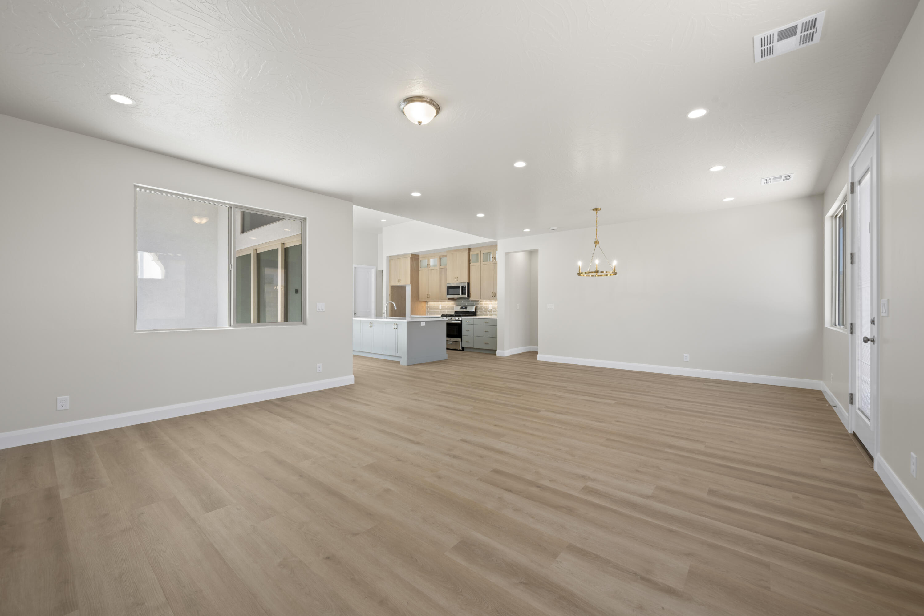 SOLIS AT CORAL CANYON - Residential